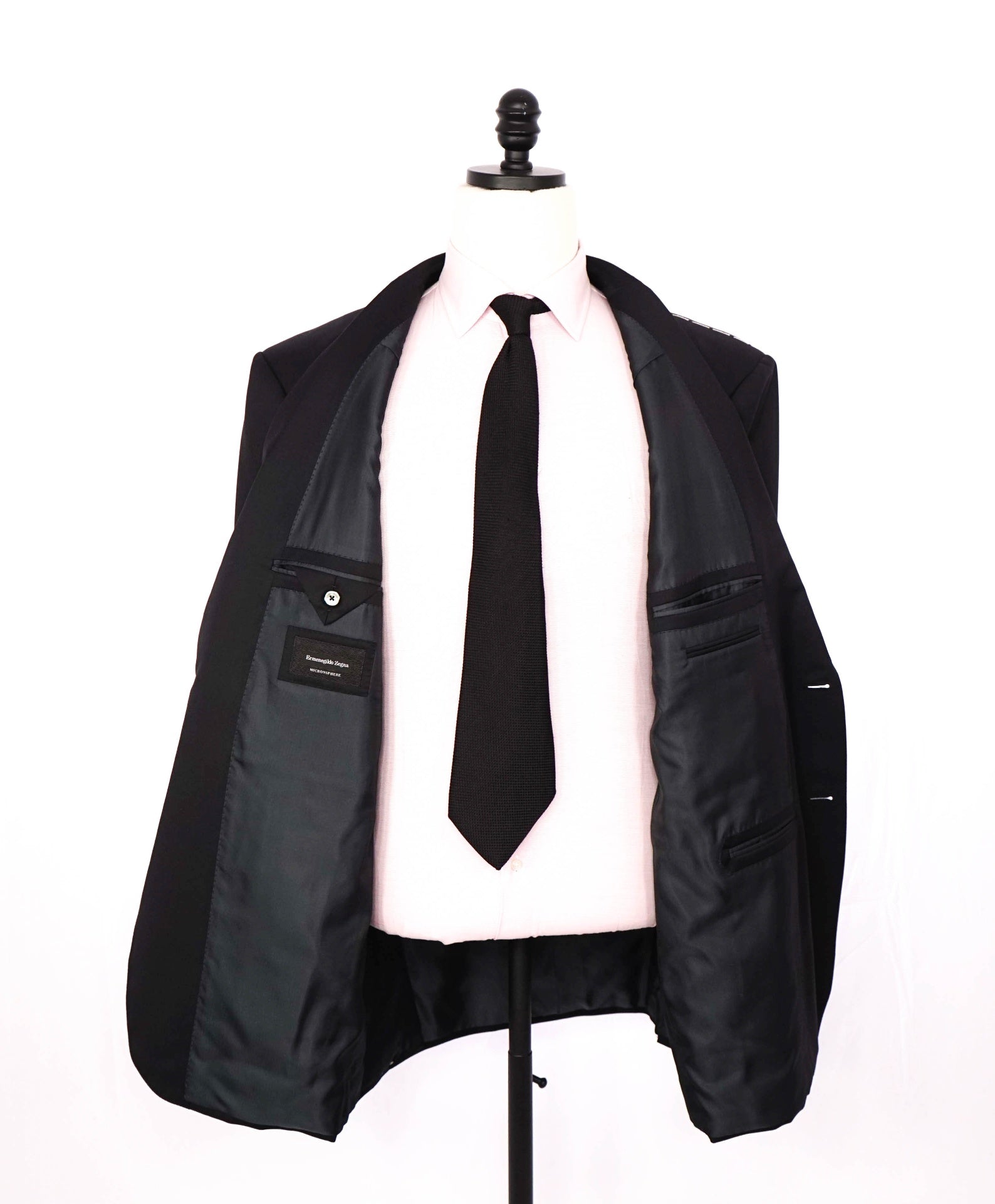 $3,950 ZEGNA - Black "MICRONSPHERE" Wool Suit - 52R US (62 EU)
