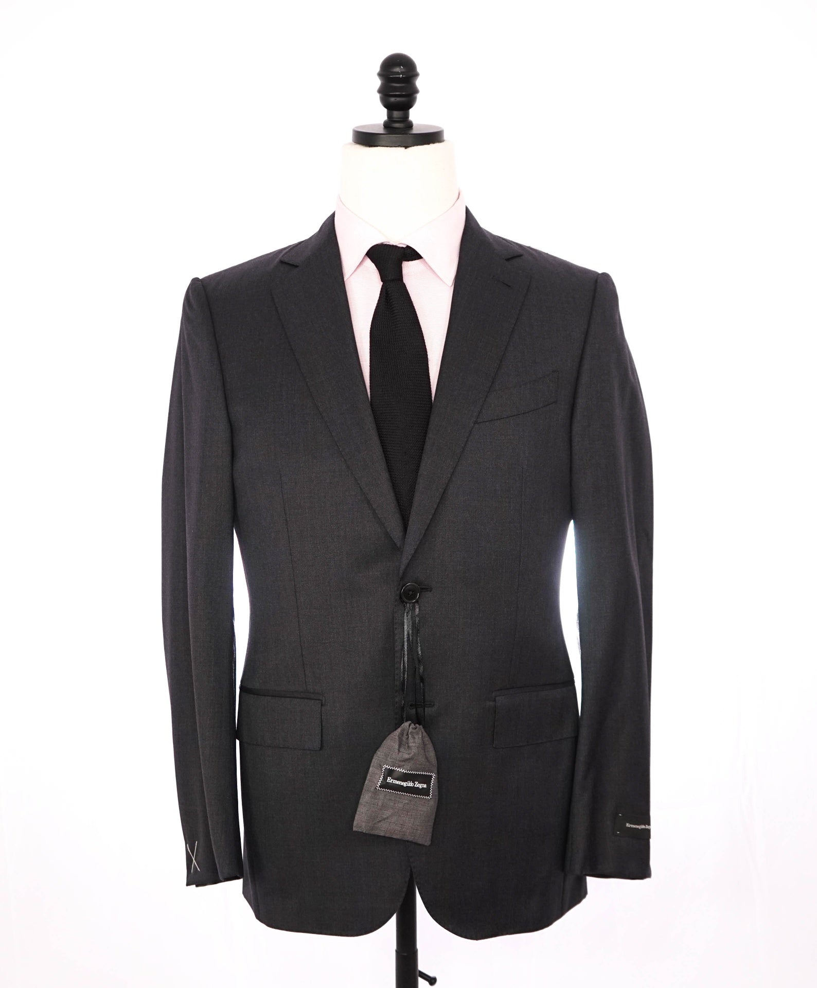 $4,590 ZEGNA - Dark Gray "MICRONSPHERE" Wool Suit - 36S