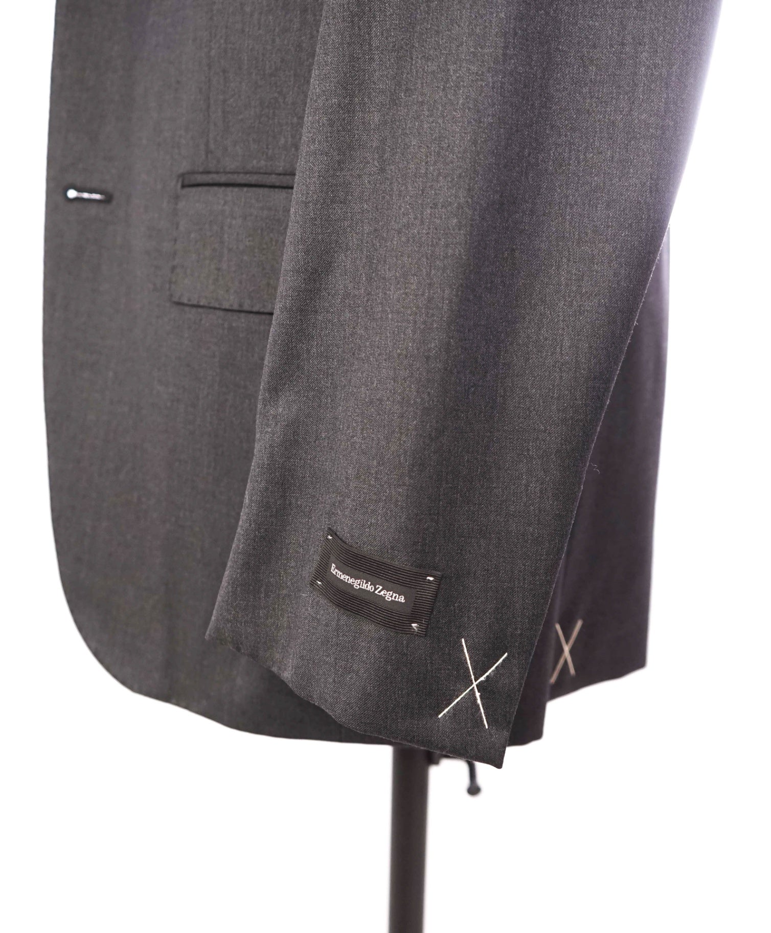 $4,590 ZEGNA - Dark Gray "MICRONSPHERE" Wool Suit - 36S