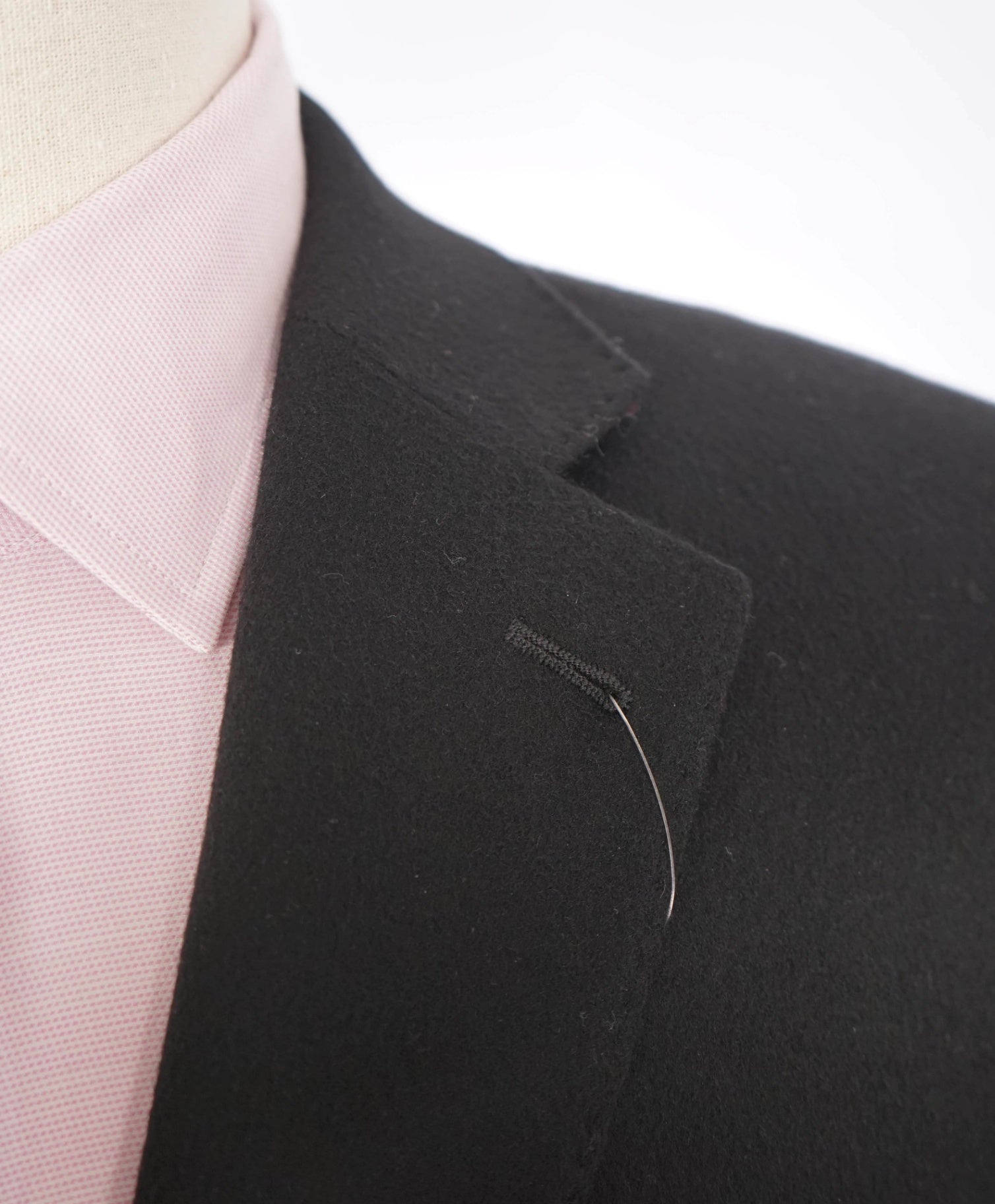 $1,195 SAKS FIFTH AVENUE - Black 100% Cashmere Slim Blazer - 44R