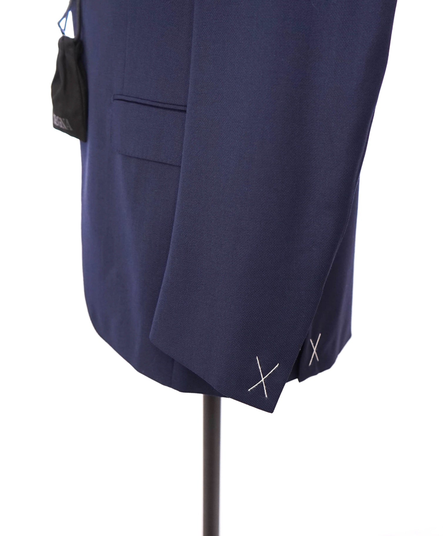 $3,590 ZEGNA - Navy Blue Wool Blazer - 42R