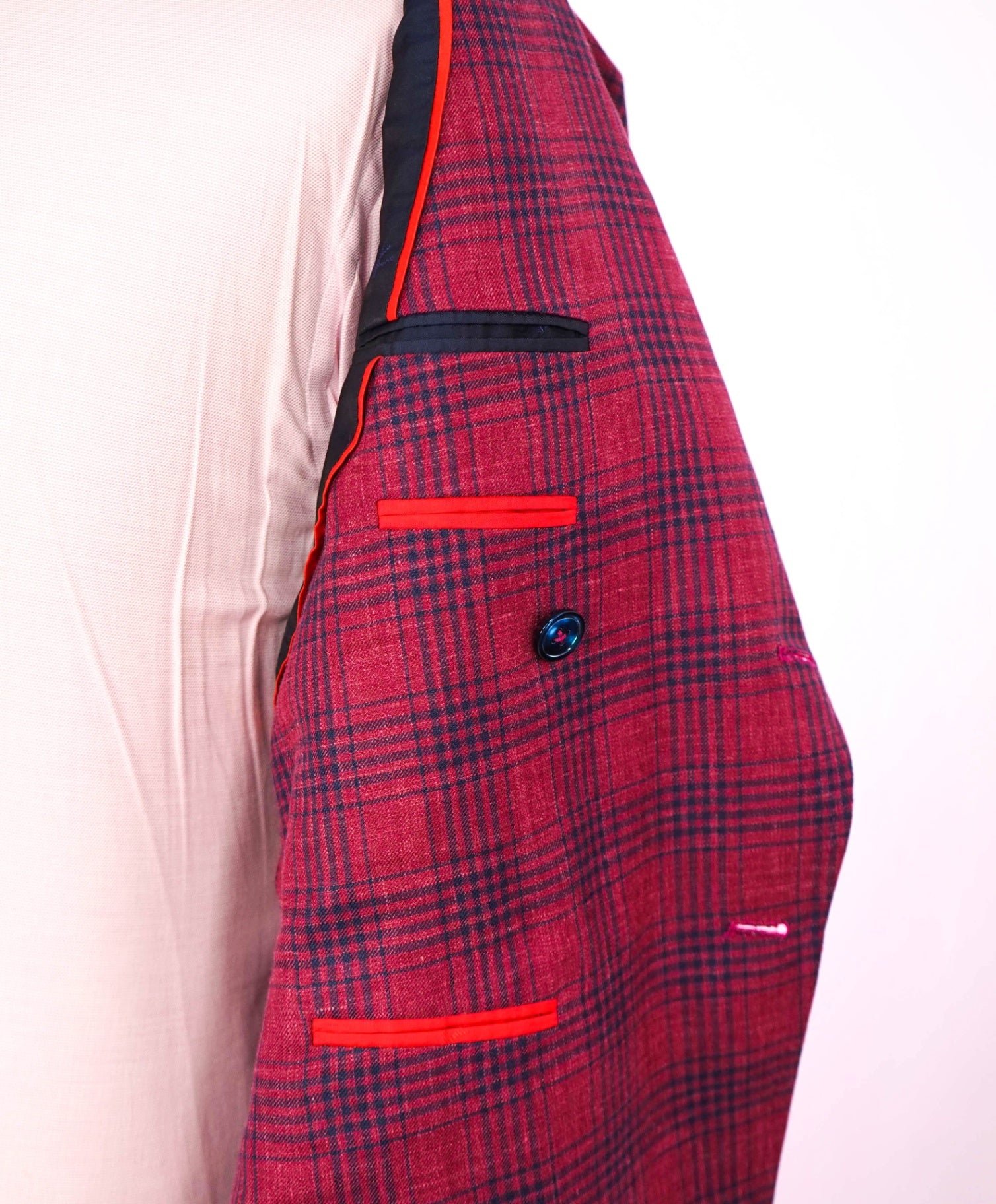 $5,225 ISAIA - Red/Blue Plaid Wool/Silk/Linen Double Breasted Blazer - 36R