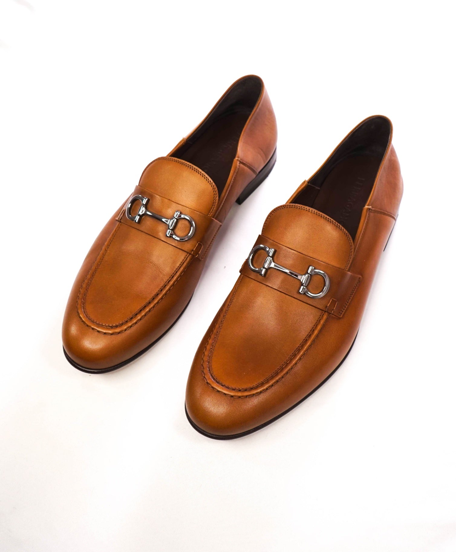 $880 FERRAGAMO - Brown Leather Loafers - 13 EE