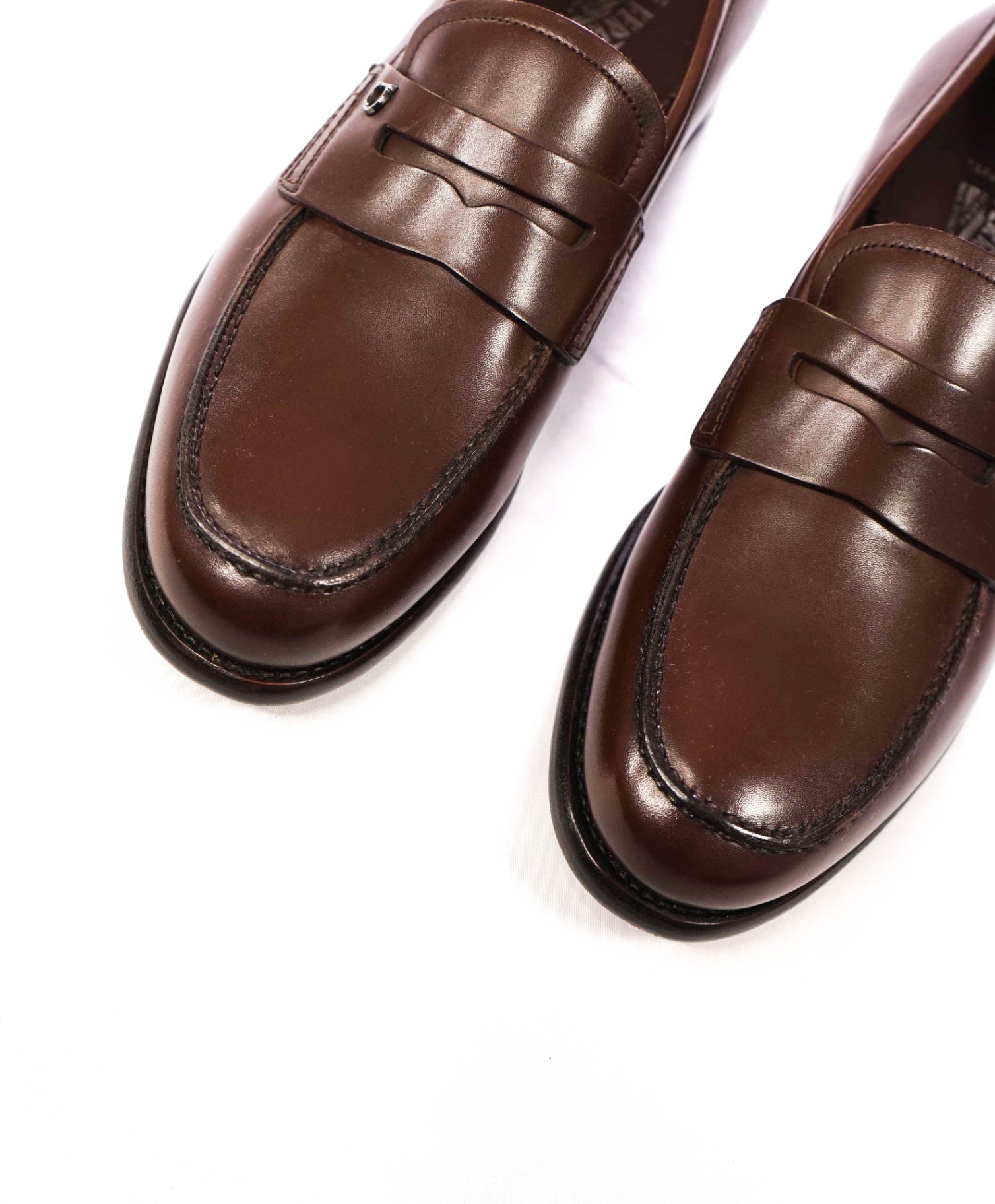 $1,050 FERRAGAMO - Brown Leather "THEODORE" Penny Loafers - 8 EE