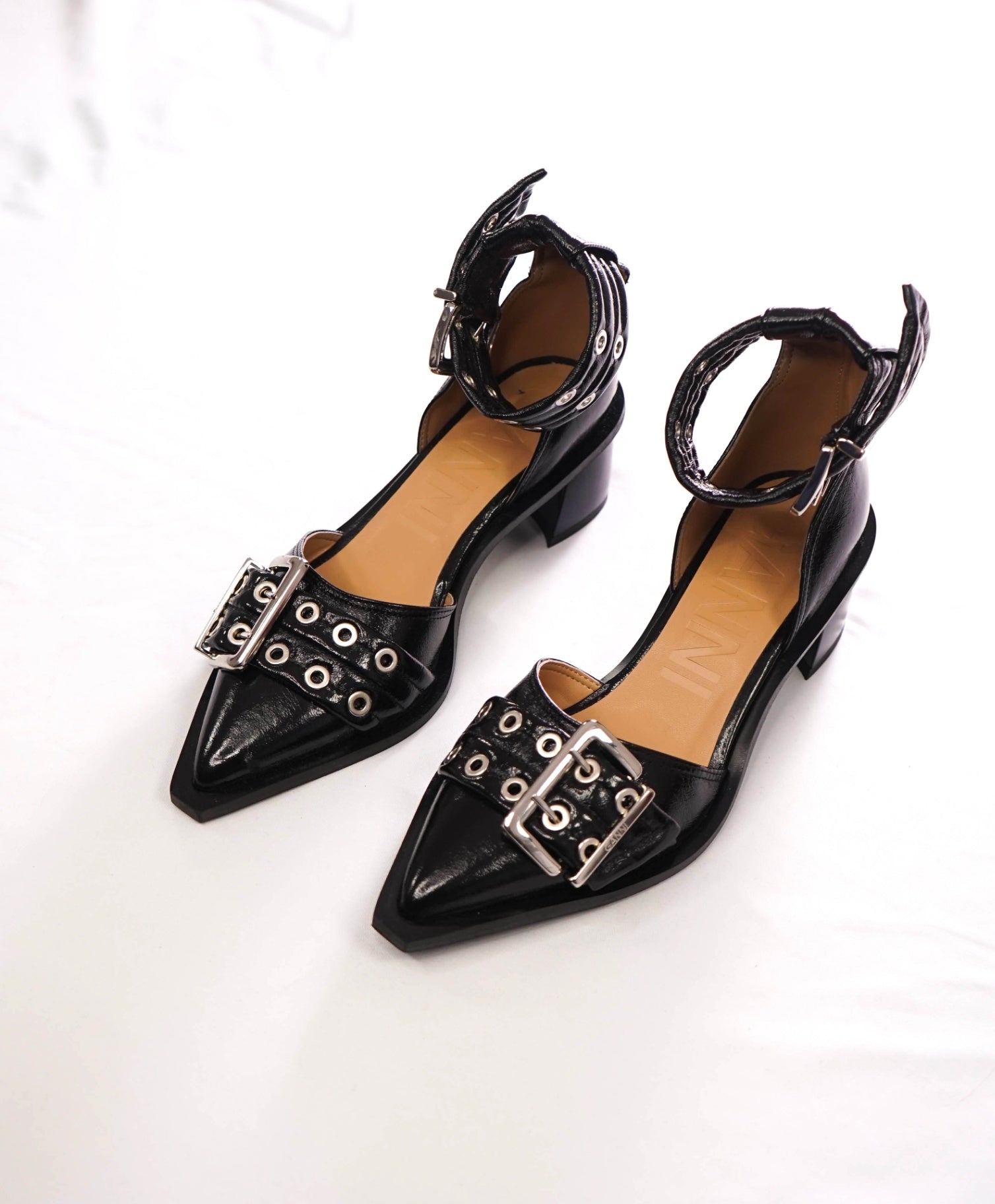 $475 GANNI - Black Leather Buckle Pumps - US 9 (39EU)