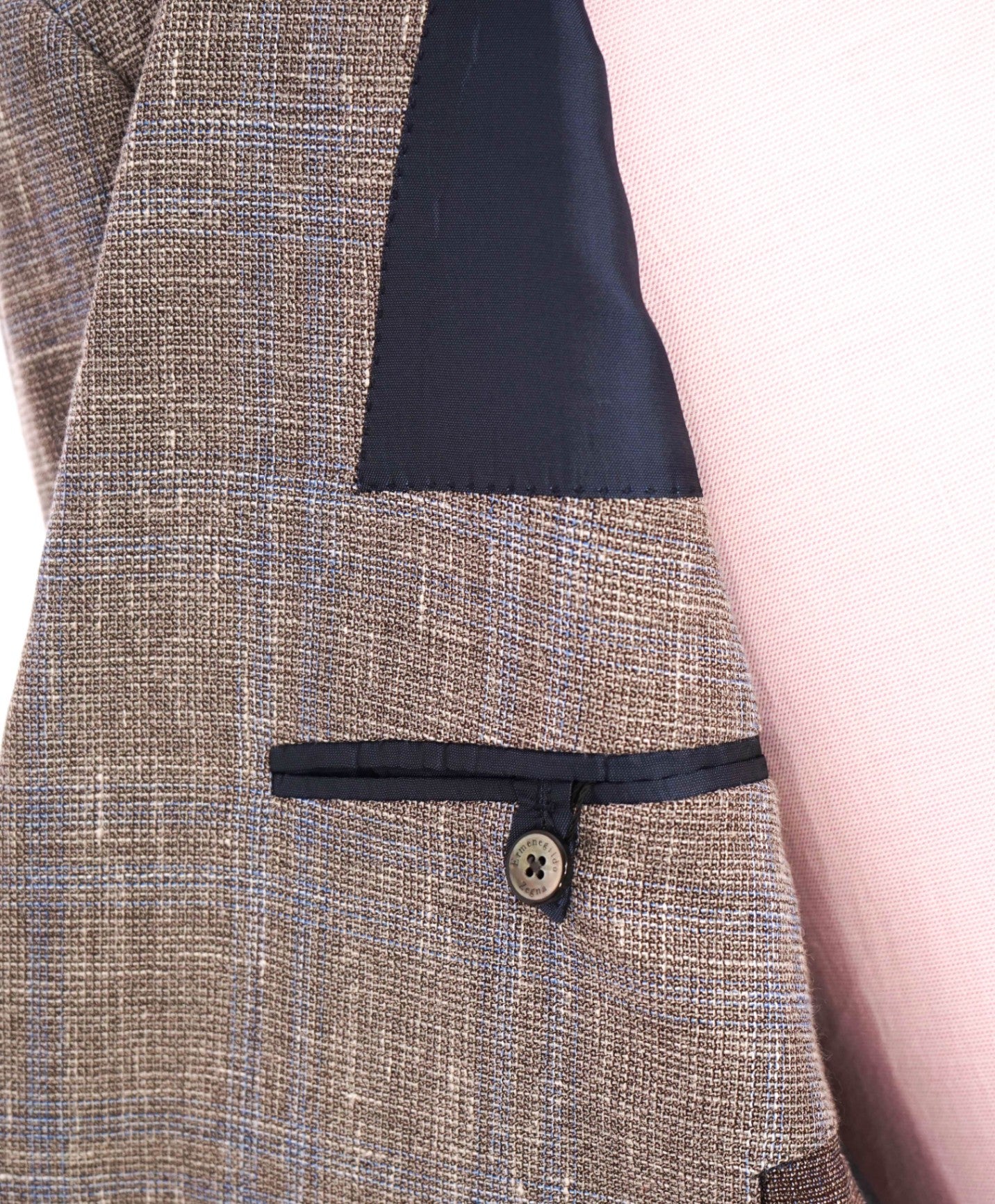 $2,695 ZEGNA - Gray/Blue Plaid Wool/Silk/Linen Blazer - 46R