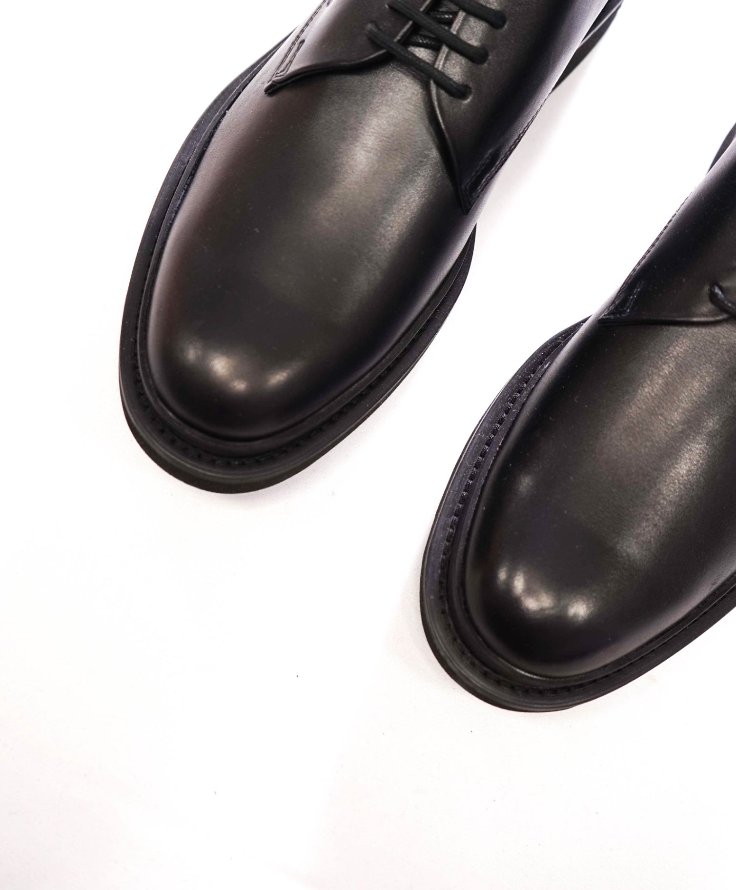 $750 TOD'S - Black Leather Lug Sole Derby - US 7.5 (UK6.5)