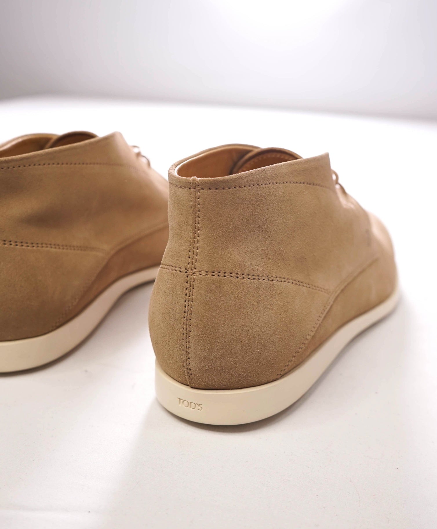 $775 TOD'S - Tan Suede Chukka Boot - US 9 (8UK)