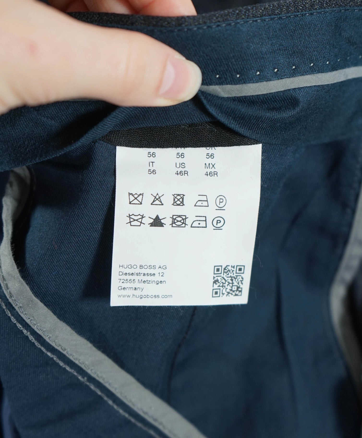 $295 HUGO BOSS - Dark Gray Plaid Wool Pants - 40W