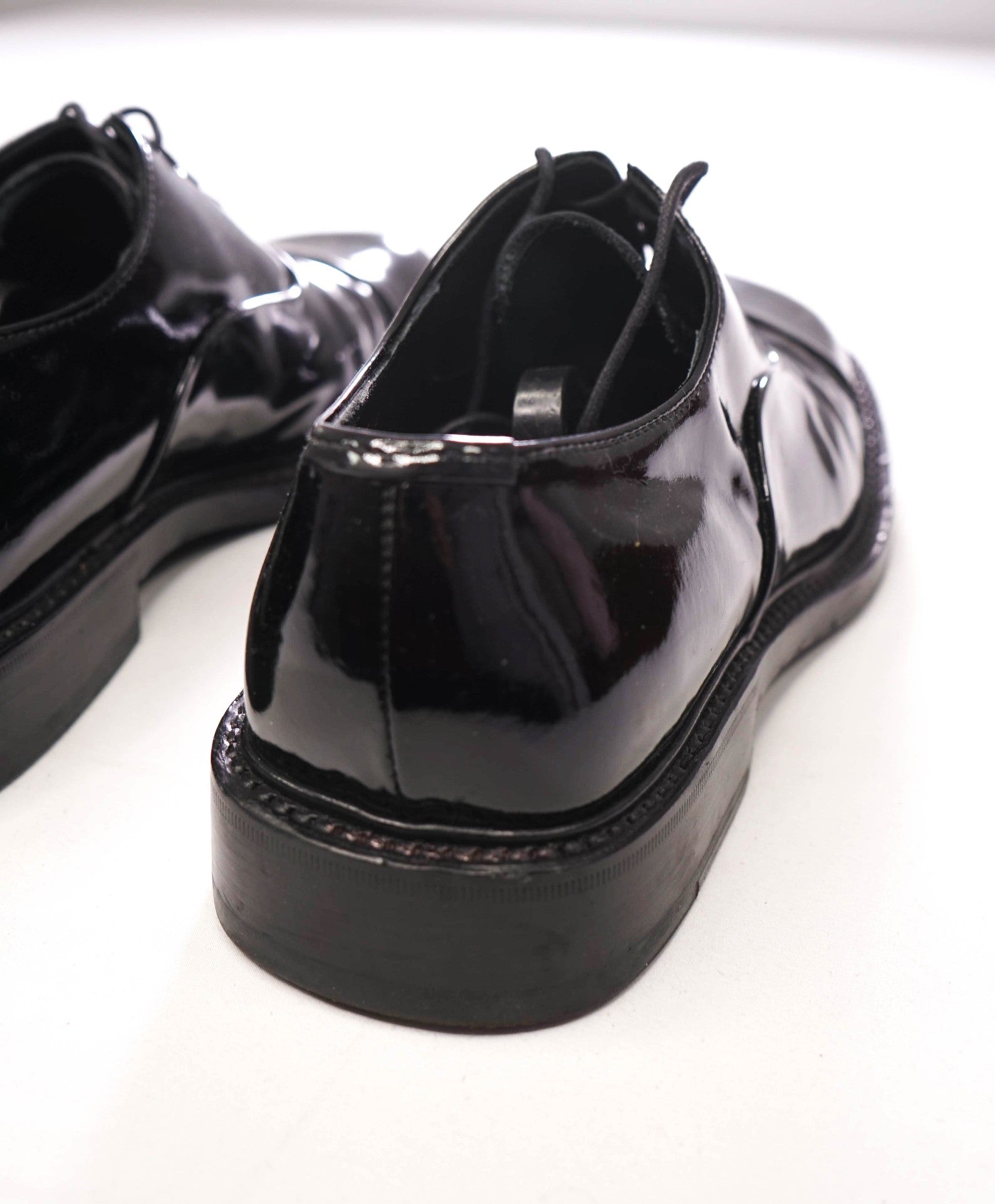 $1,145 PRADA - Black Patent Leather Square Toe Oxfords - US 10 (9UK)