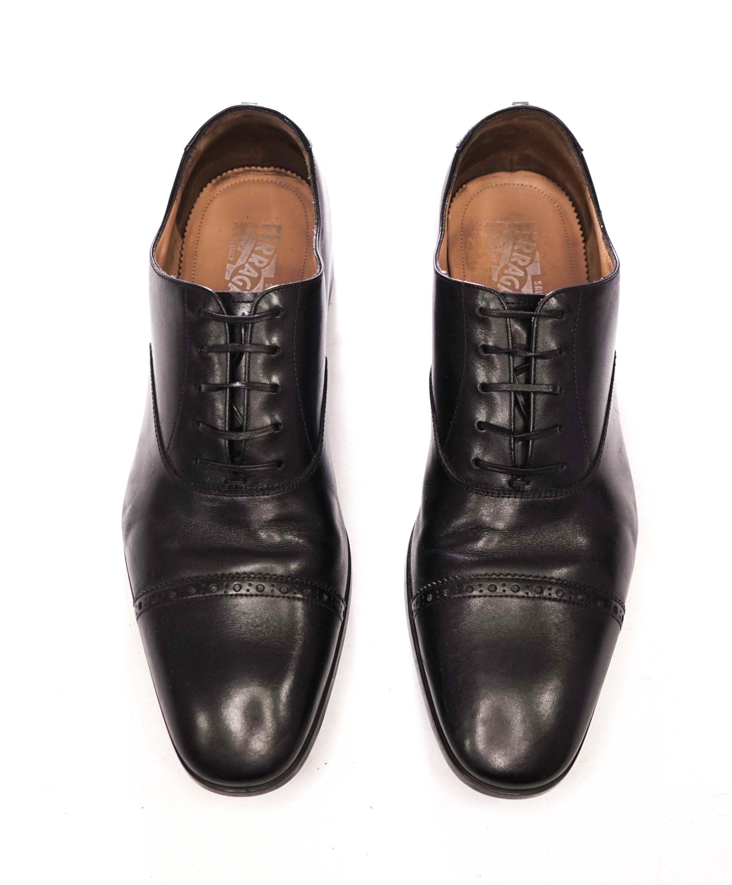 $950 FERRAGAMO - Black Leather Oxfords - 11 E