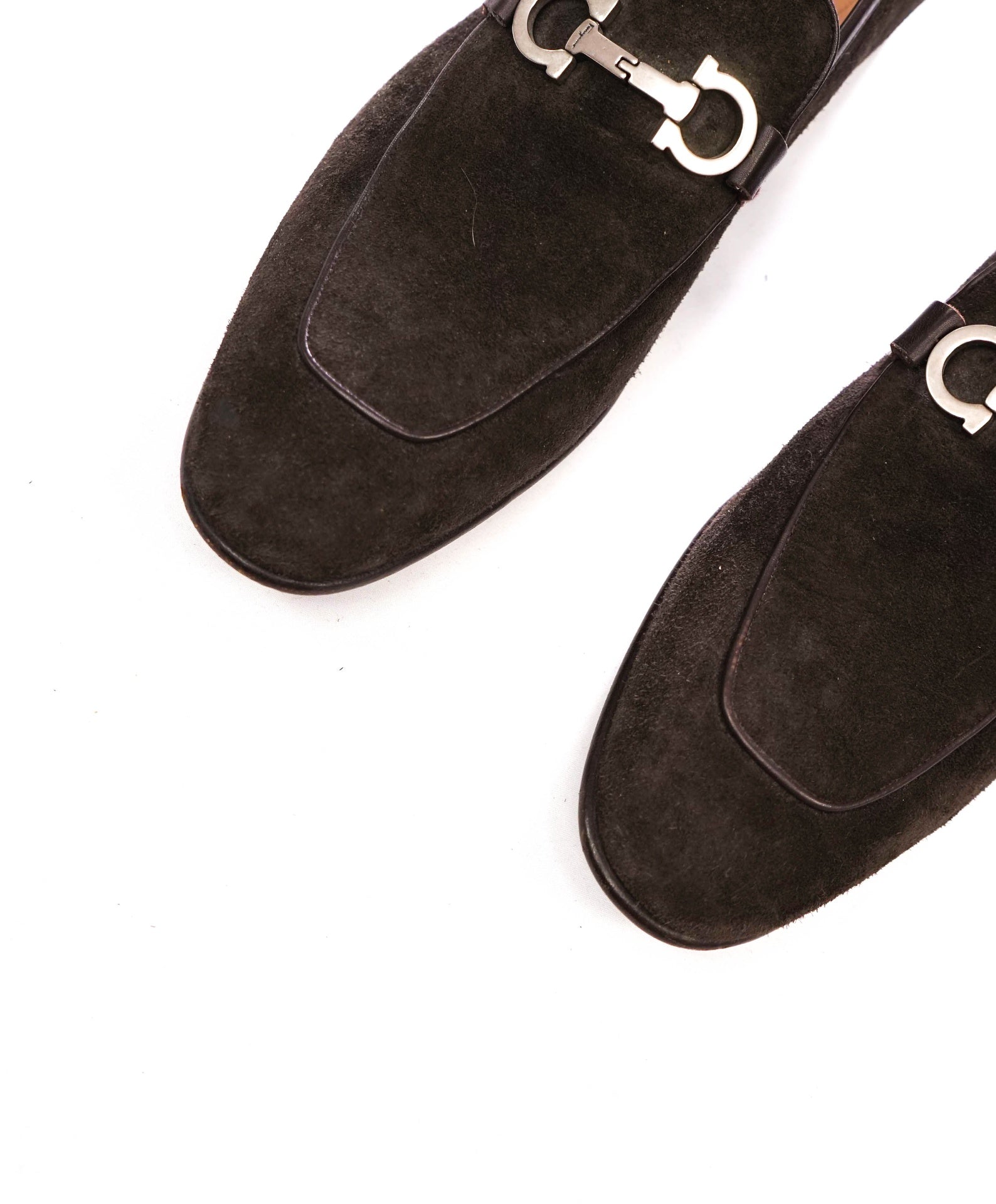 $850 FERRAGAMO - Brown Suede Loafers - 9.5 D