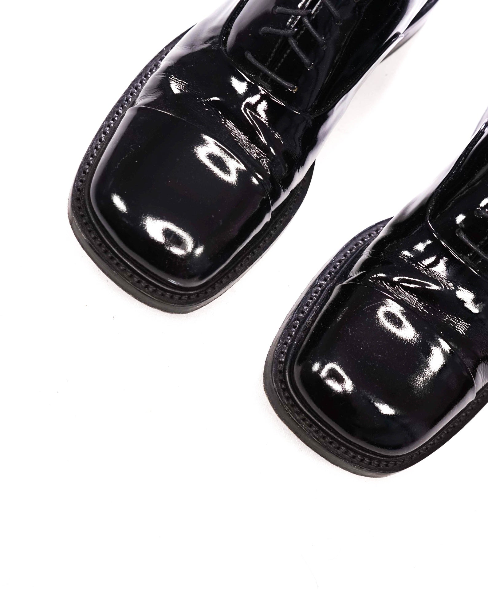 $1,145 PRADA - Black Patent Leather Square Toe Oxfords - US 10 (9UK)