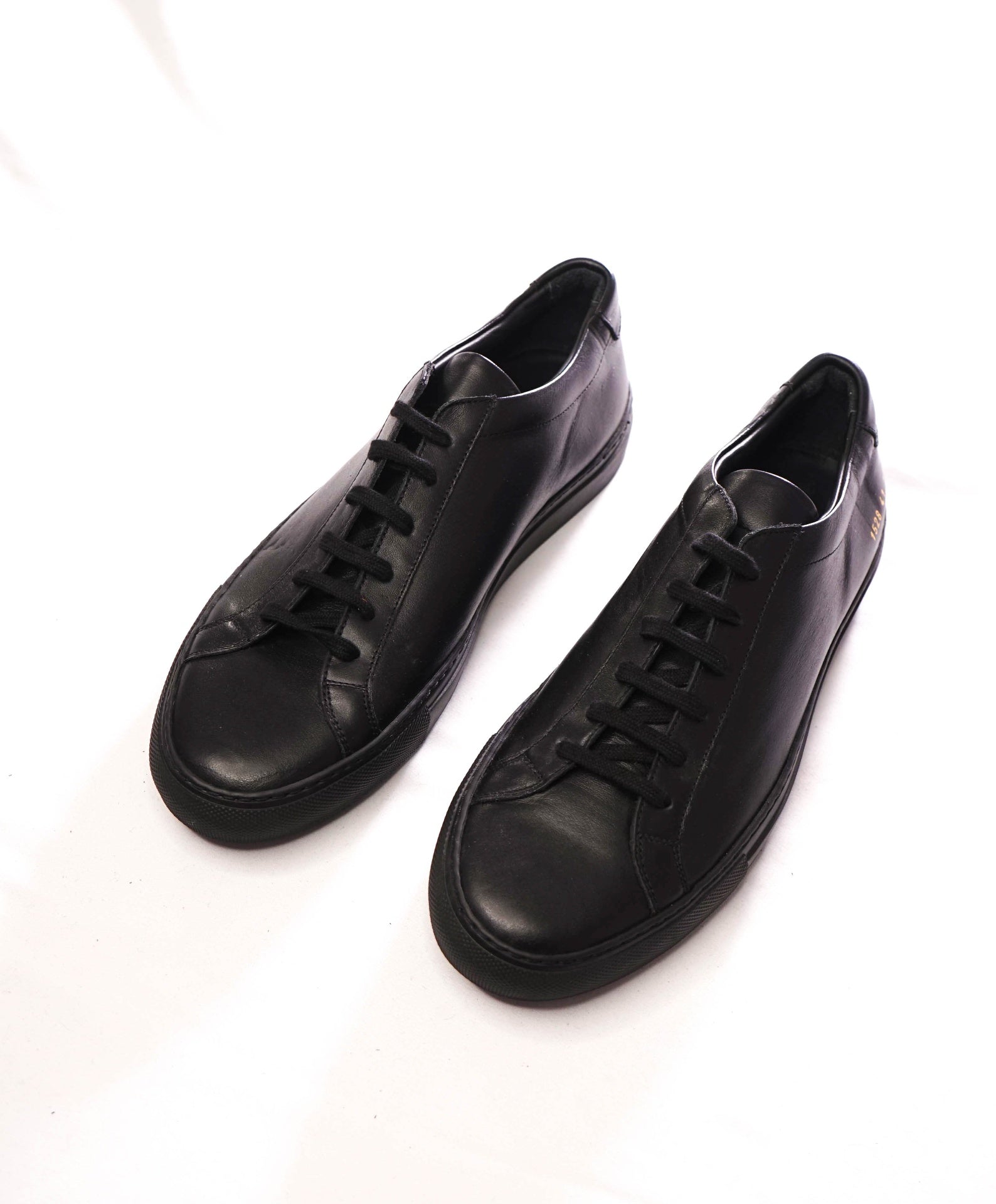 $440 COMMON PROJECTS - "ACHILLES" Black Leather Sneakers - US 8 (41EU)