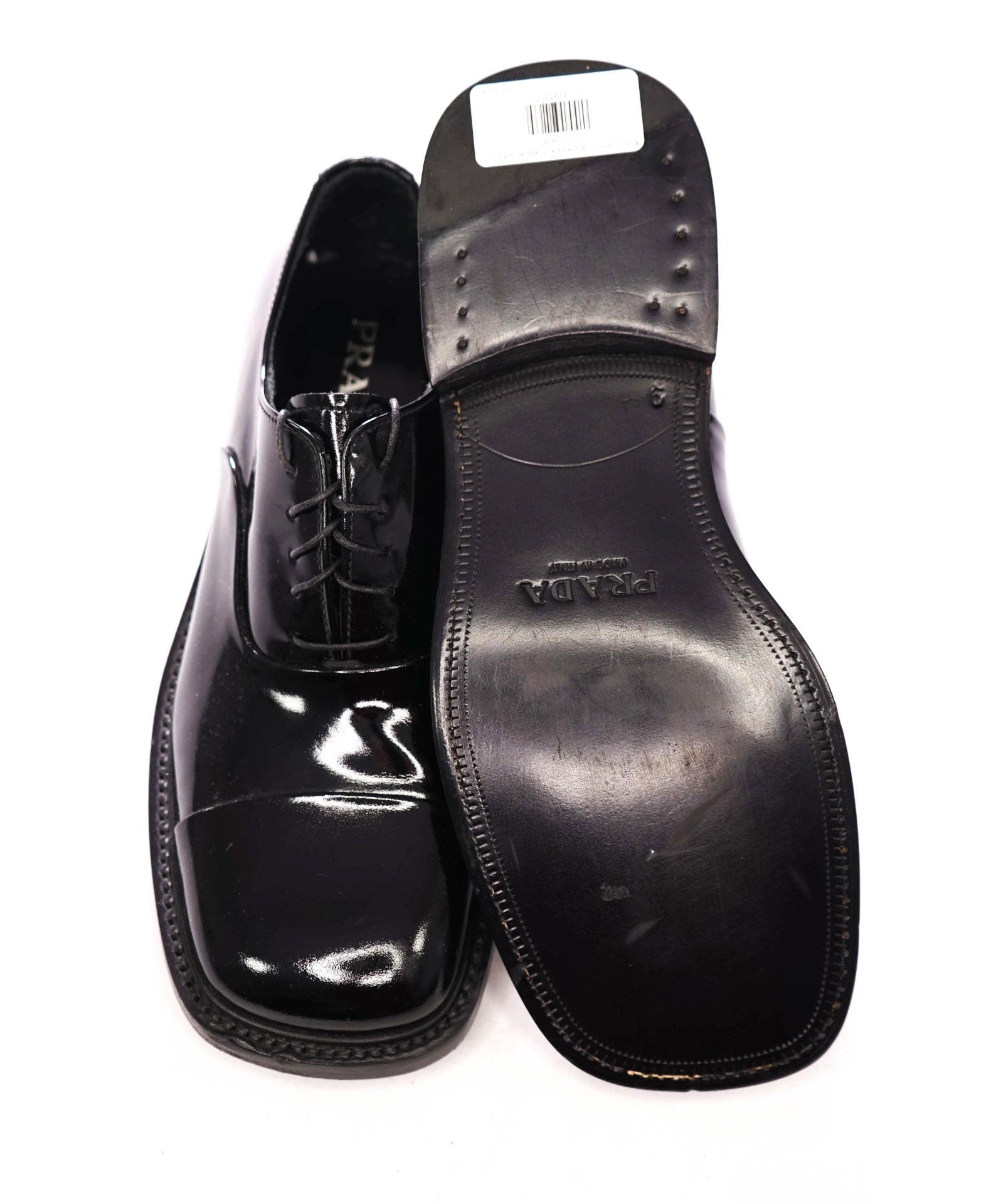 $1,145 PRADA - Black Patent Leather Oxfords - US 10 (9UK)