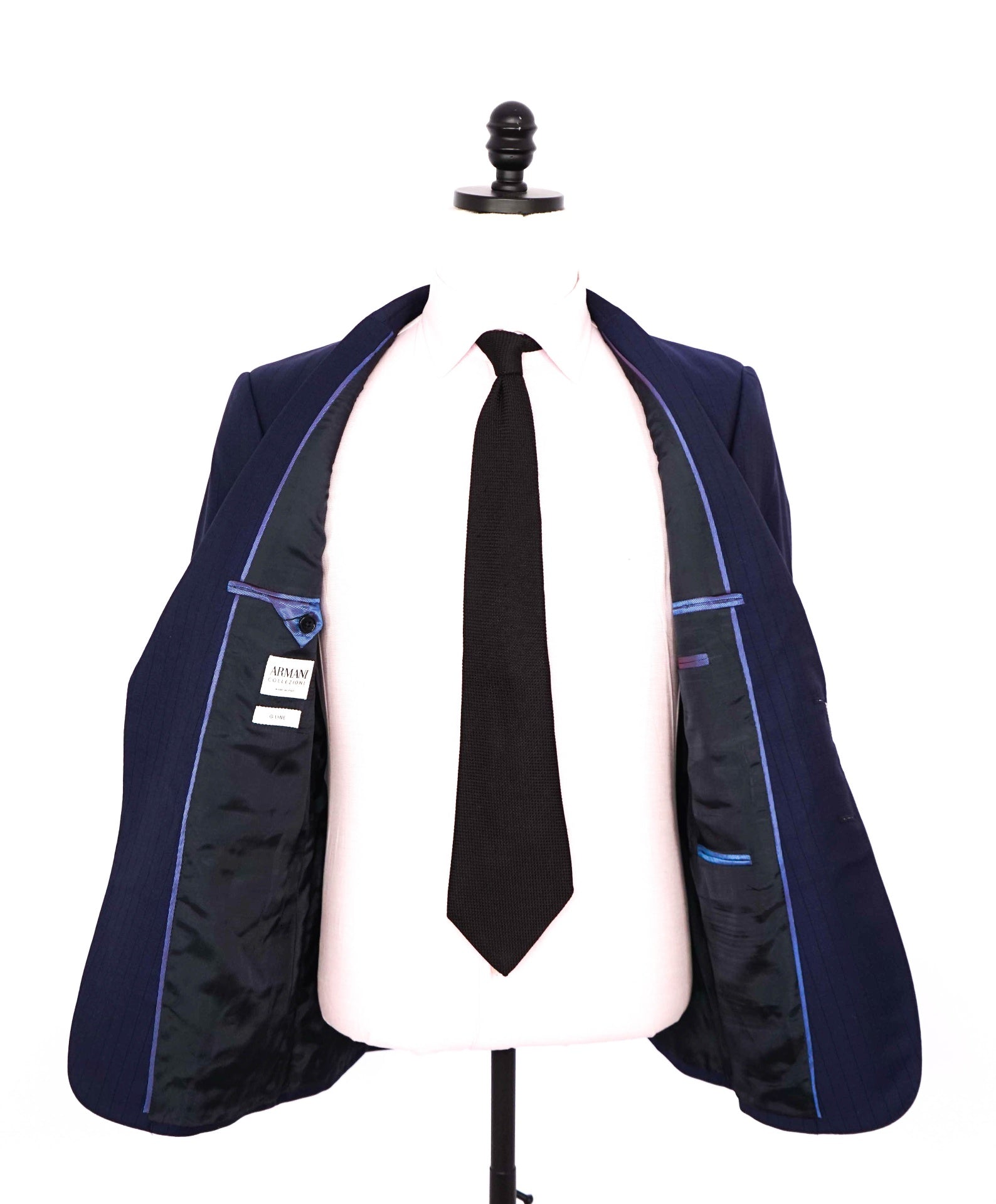 $1,995 ARMANI COLLEZIONI - Navy Blue Stripe Wool "G LINE" Suit - 38S