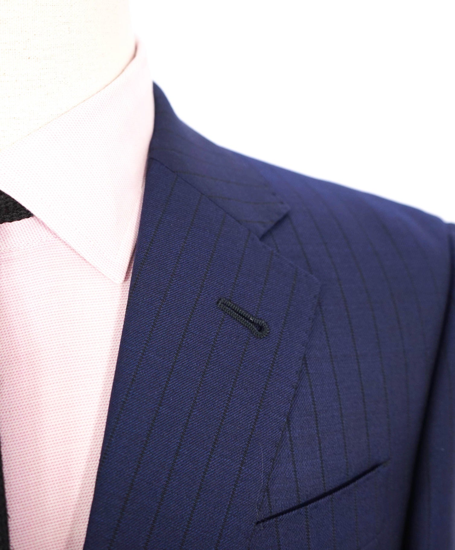$1,995 ARMANI COLLEZIONI - Navy Blue Stripe Wool "G LINE" Suit - 38S
