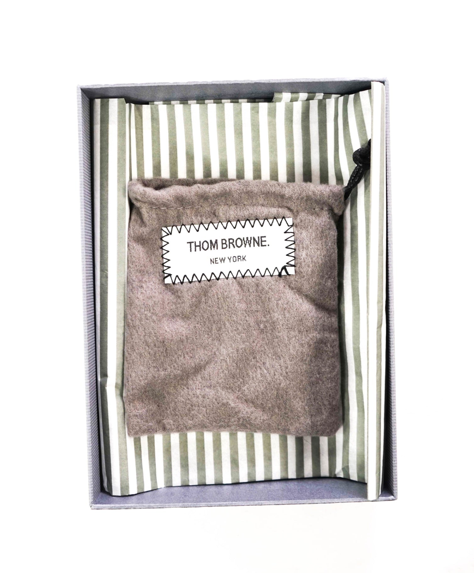 $250 THOM BROWNE - Beige Pebble Grain Leather Single Card Holder