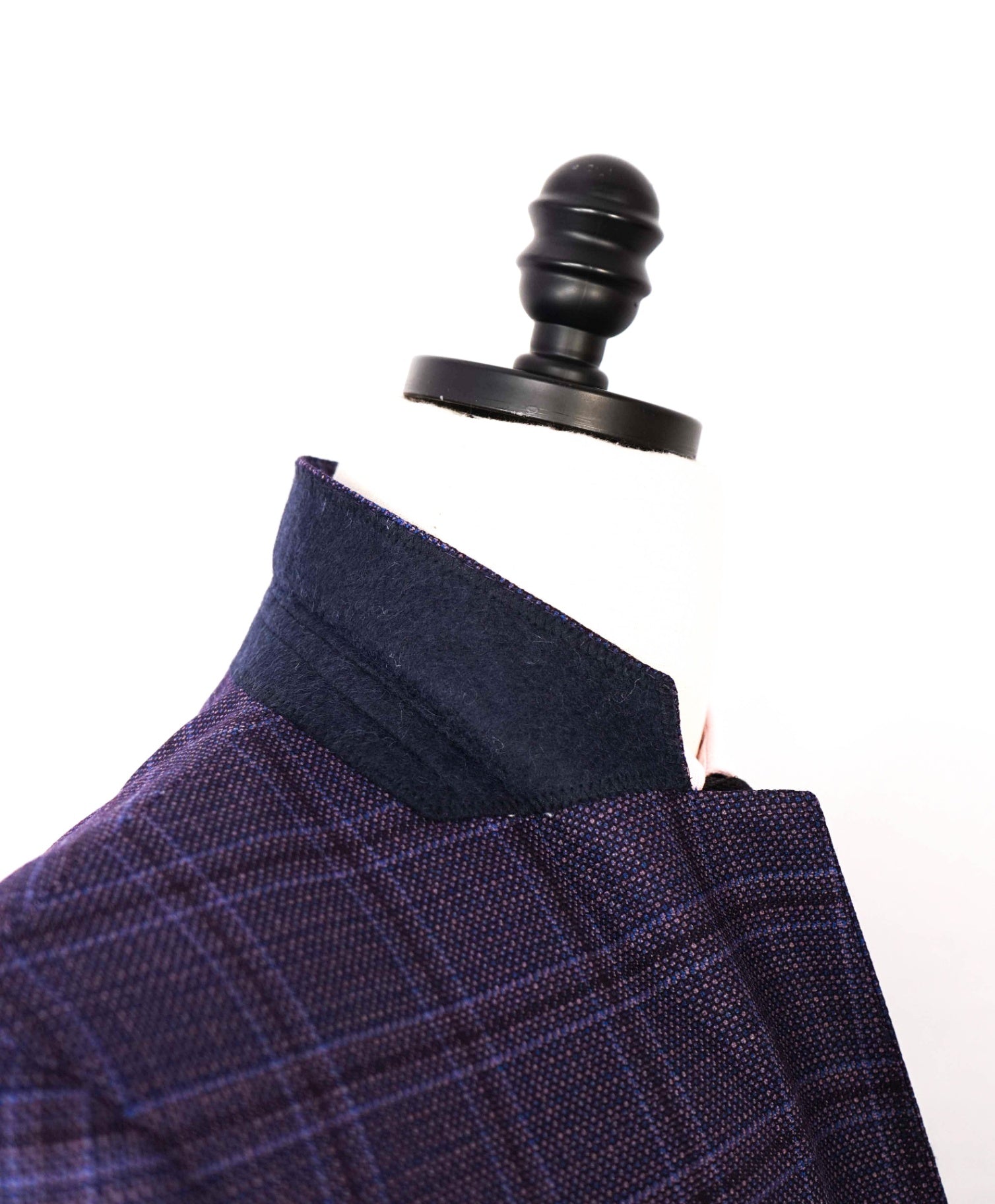 $1,495 EMPORIO ARMANI - Purple Plaid Wool "G LINE" Blazer - 42R