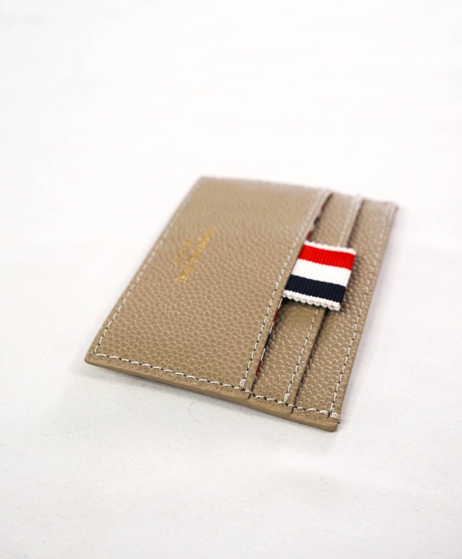 $250 THOM BROWNE - Beige Pebble Grain Leather Single Card Holder