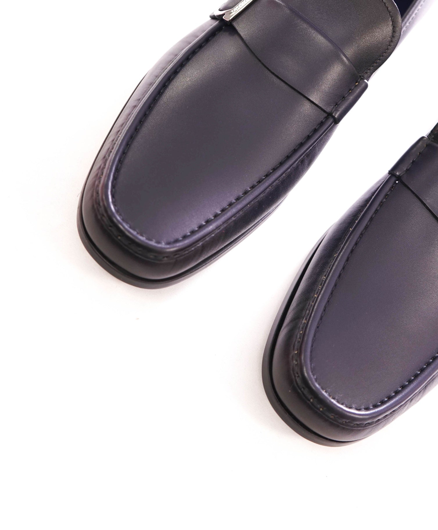 $850 FERRAGAMO - Midnight Blue Leather "DUOMO" Loafers - 9 E