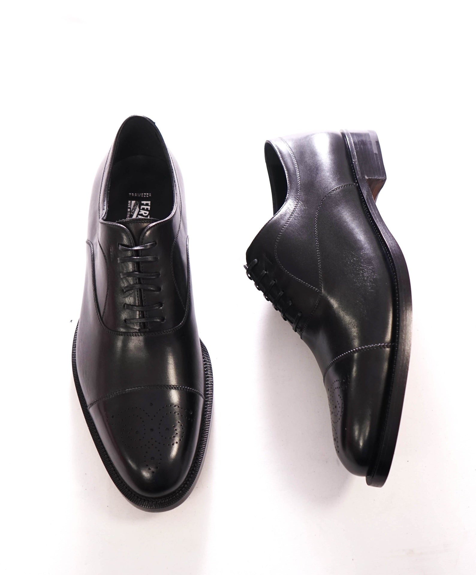$1,090 FERRAGAMO - Black Leather "GOYA" Cap Toe Oxfords - 11 EE