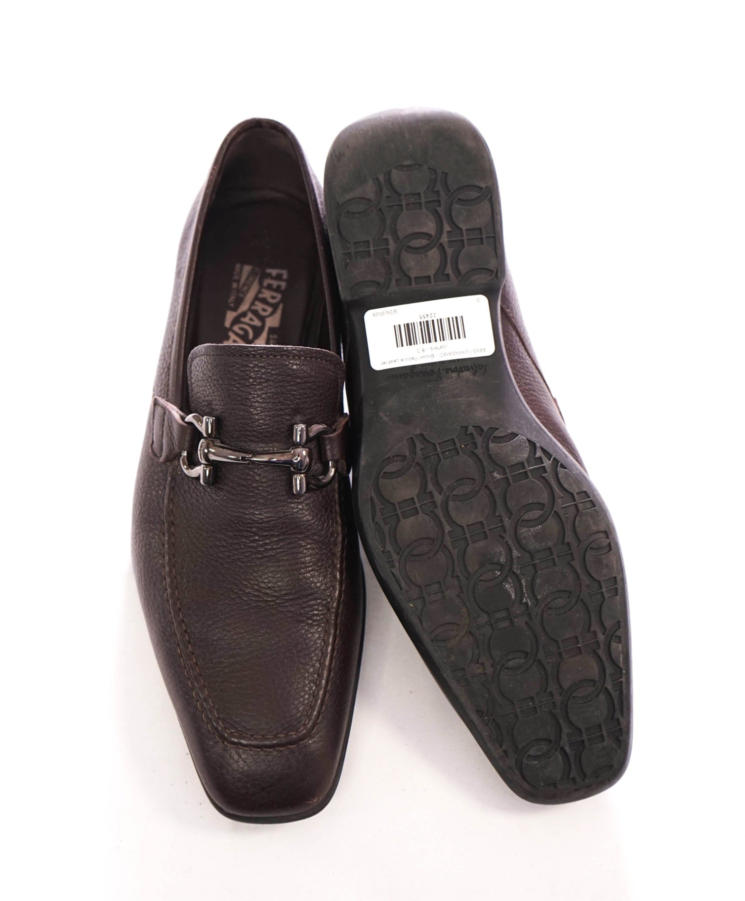 $850 FERRAGAMO - Brown Pebble Leather Loafers - 8 D
