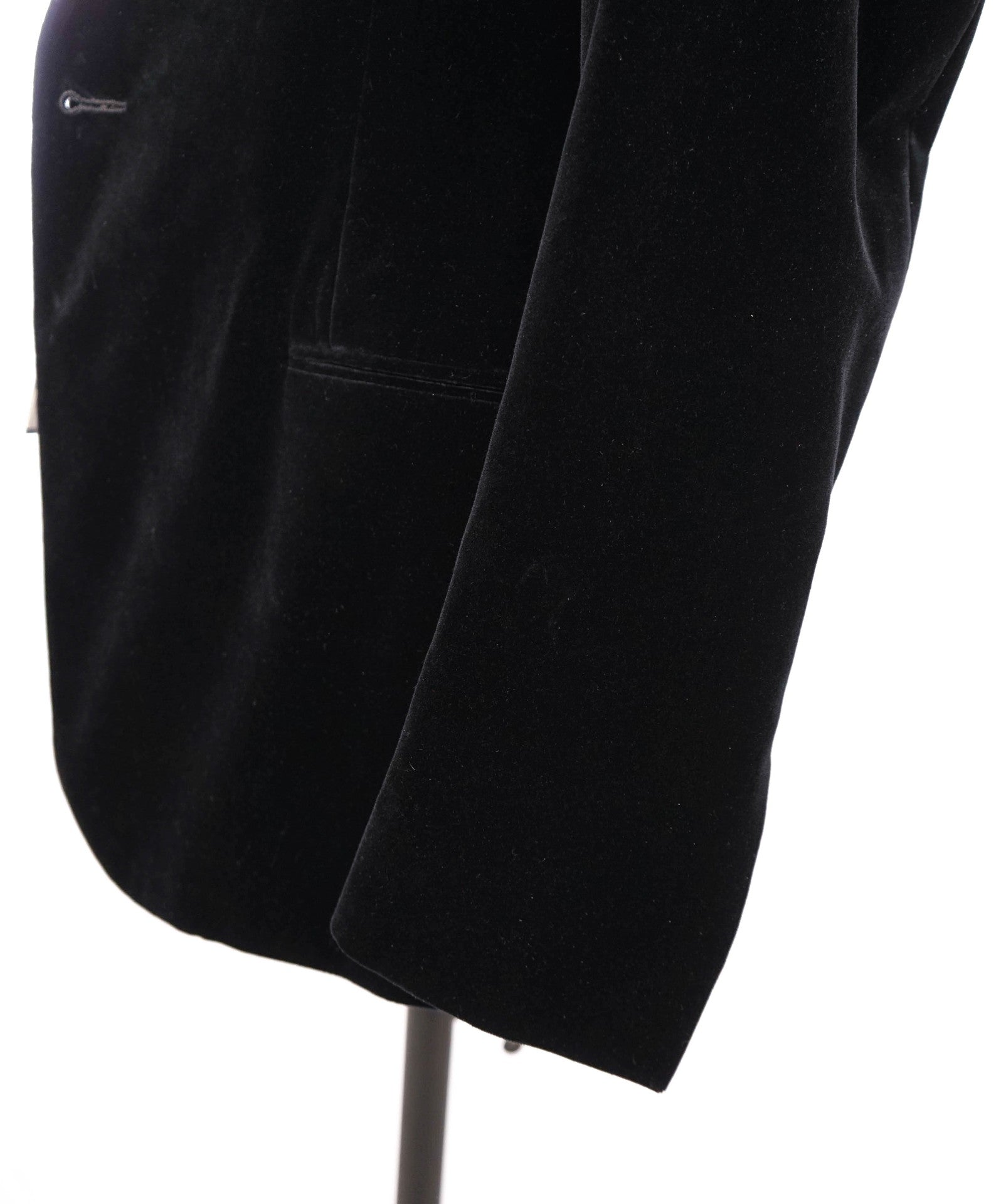 $2,695 RALPH LAUREN PURPLE LABEL - Black Velvet Smoking Jacket - 38R