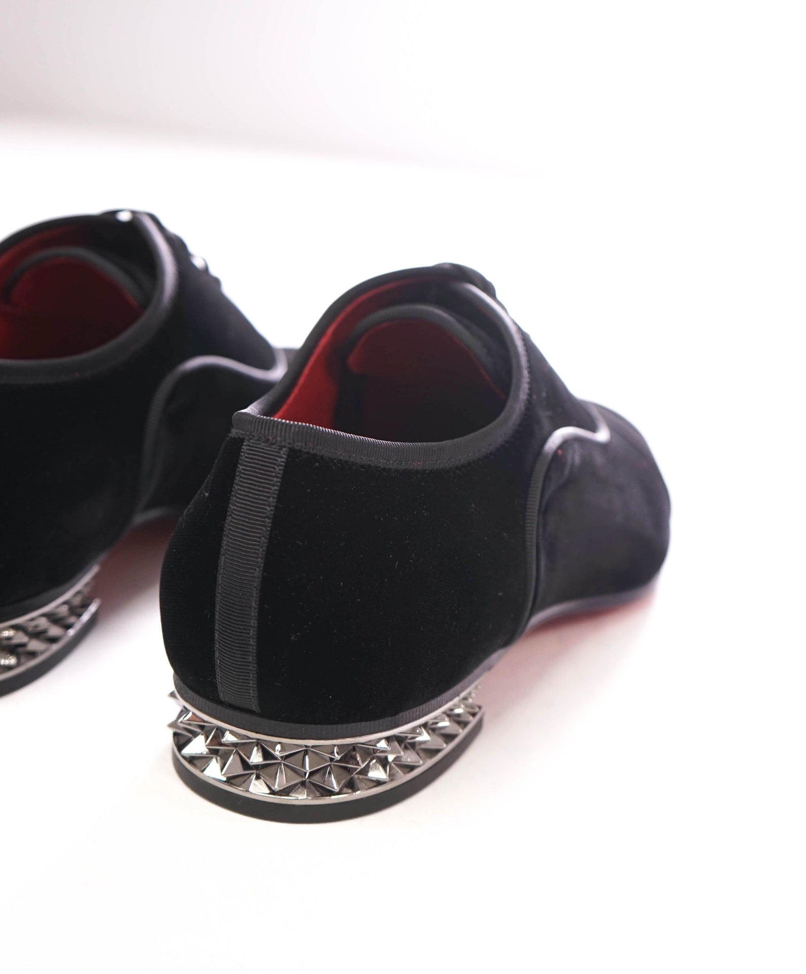 $1,295 LOUBOUTIN - Black Velvet "GREGGYROCKS" Oxfords - 9.5 (42.5EU)
