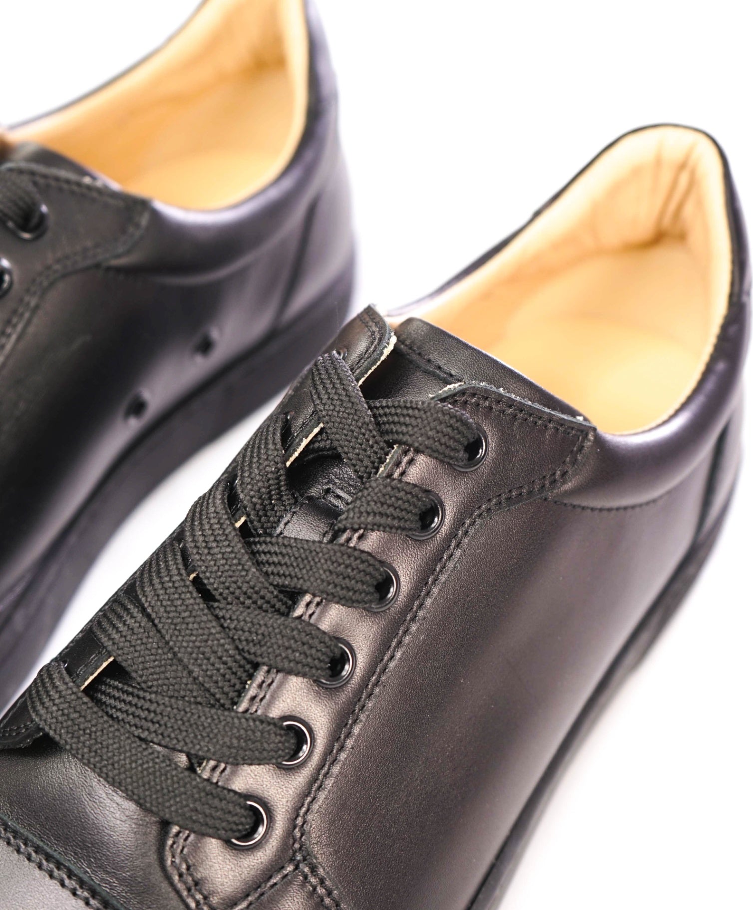 $945 LOUBOUTIN - Black Leather "VIERIA" Sneakers - US 9 (42EU)