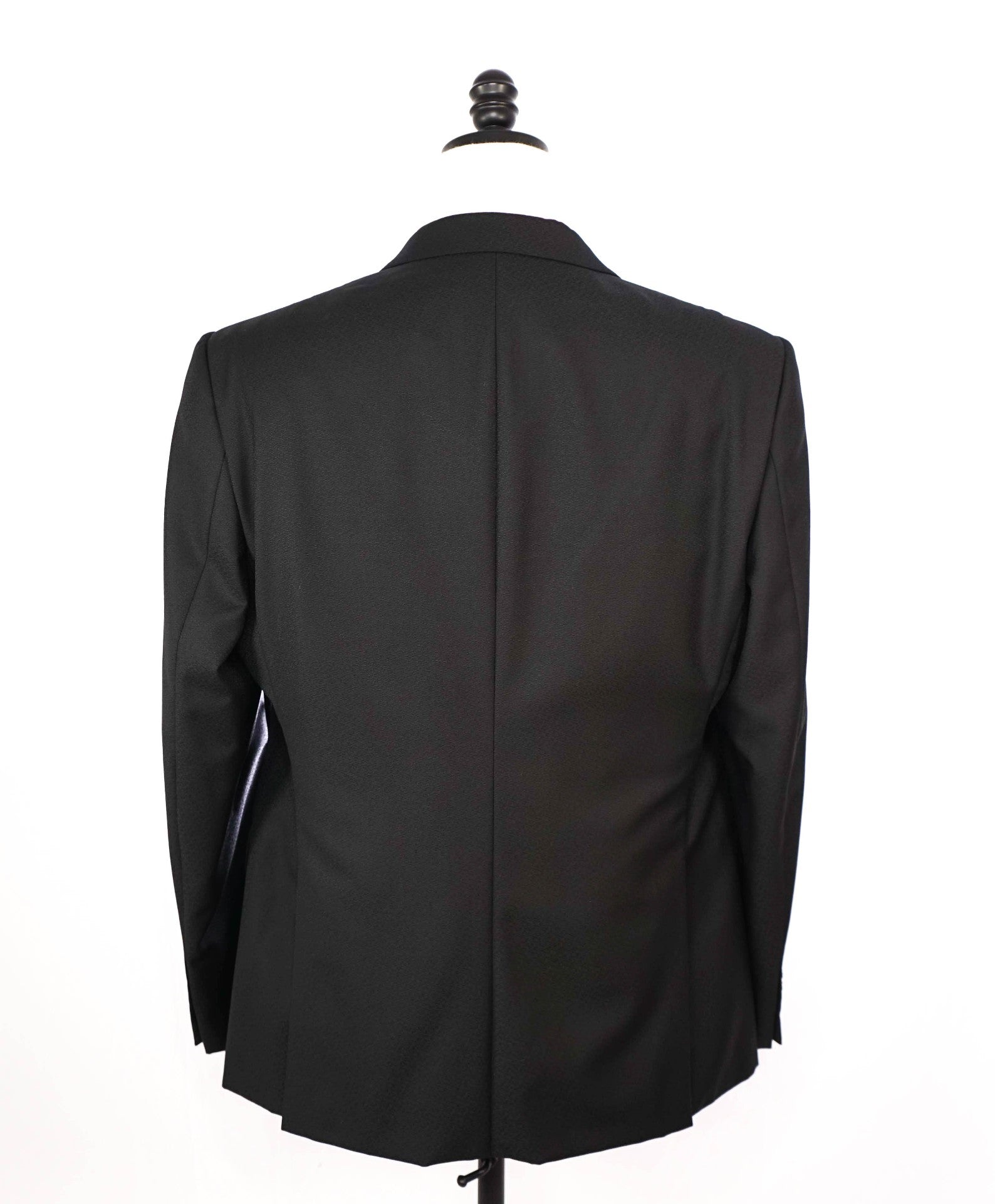 $2,495 EMPORIO ARMANI - Textured Black 3-Piece Suit - 46R