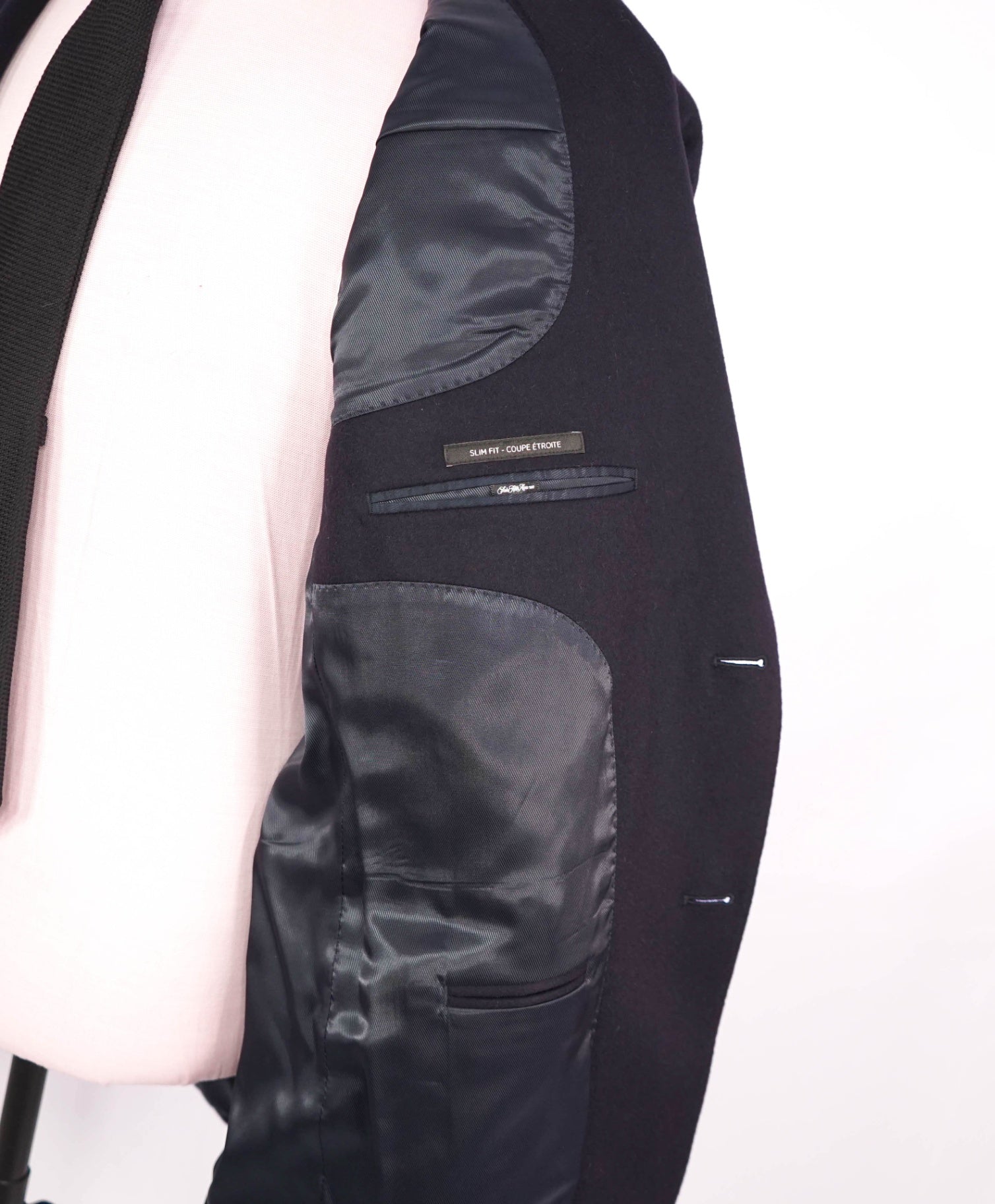 $1,295 SAKS FIFTH AVENUE - Navy 100% Pure Cashmere Blazer - 44R