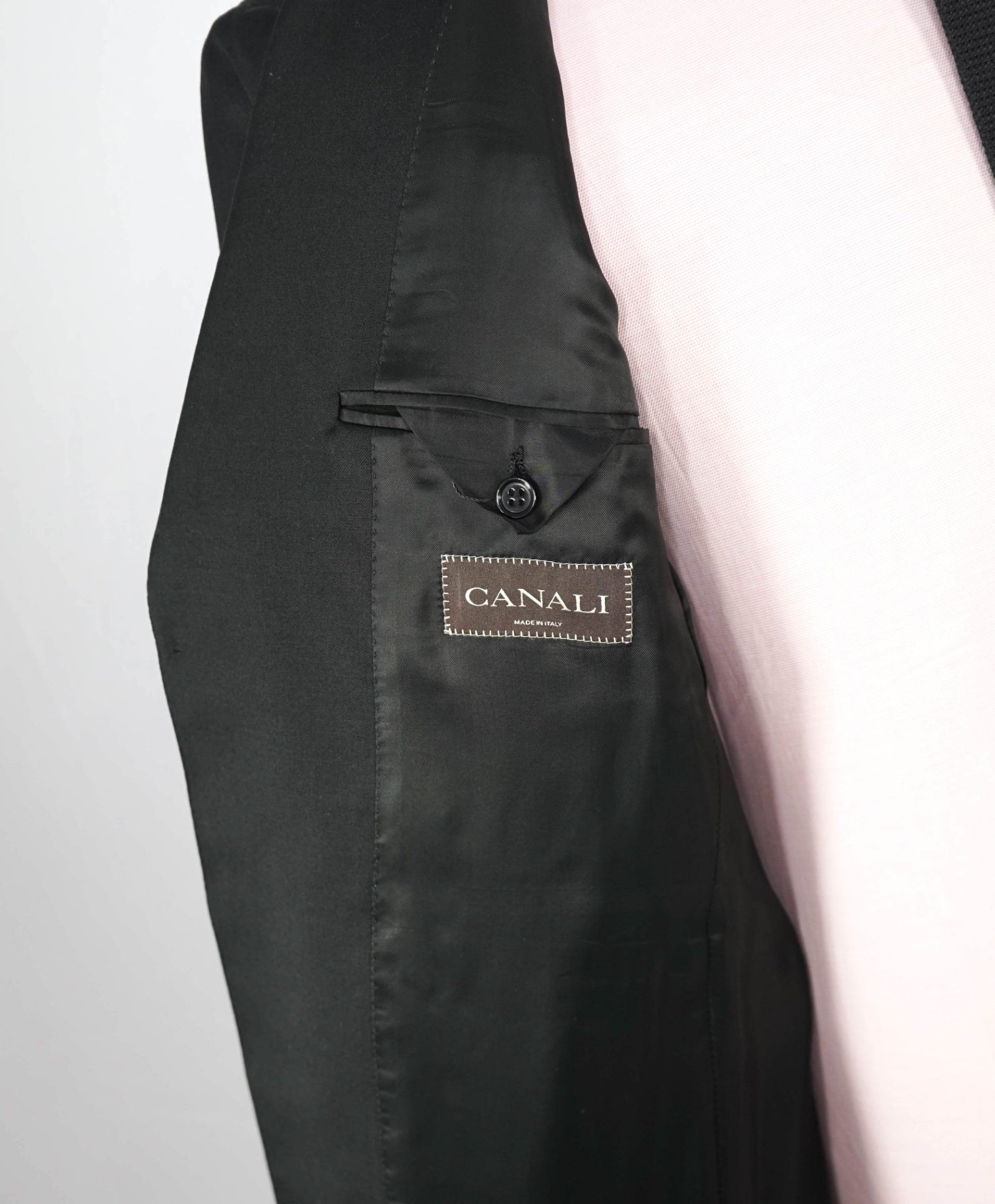 $2,795 CANALI - Solid Black Pure Wool Suit - 34R