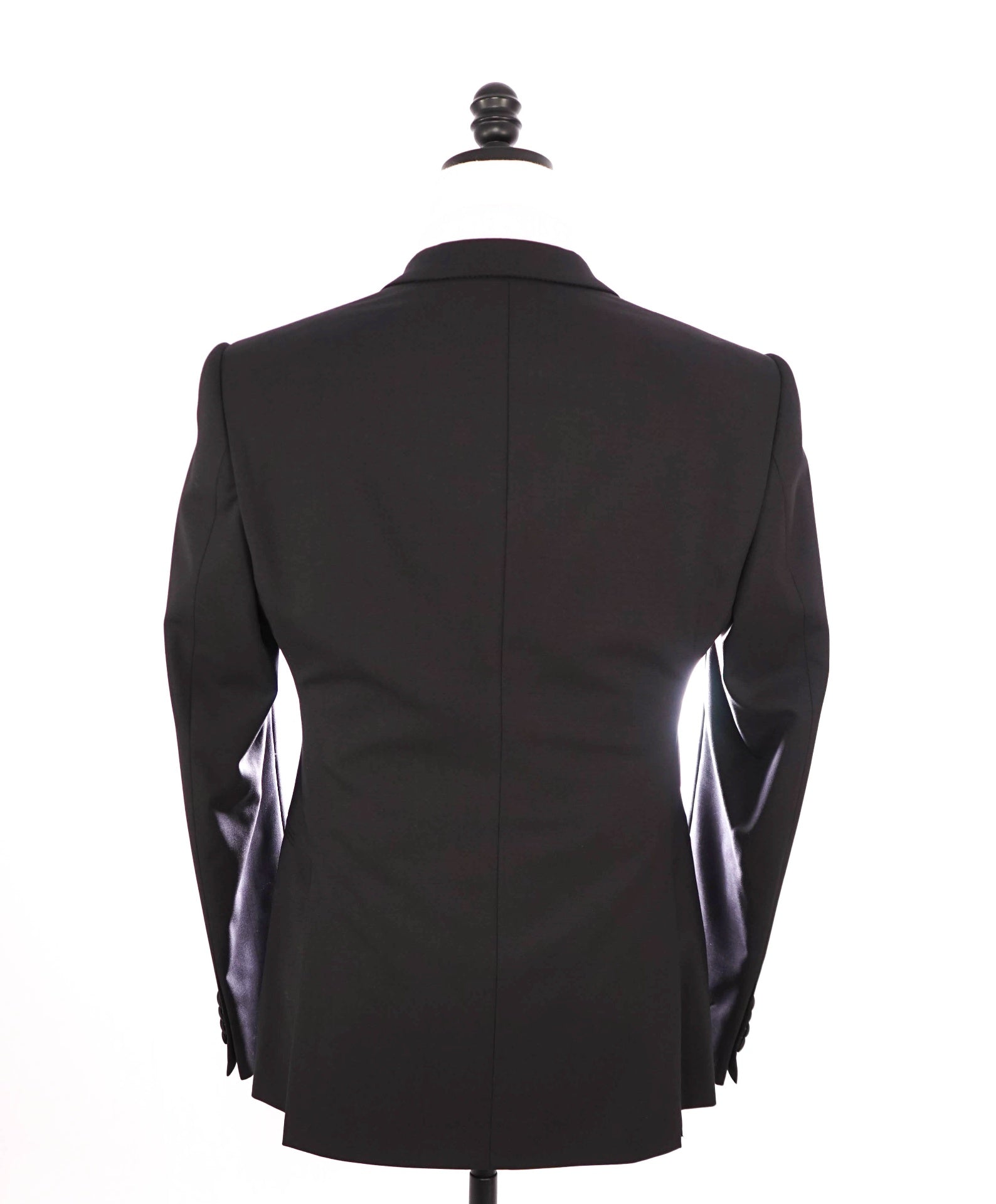 $1,995 EMPORIO ARMANI - Black Wool Peak Lapel Tuxedo - 36R