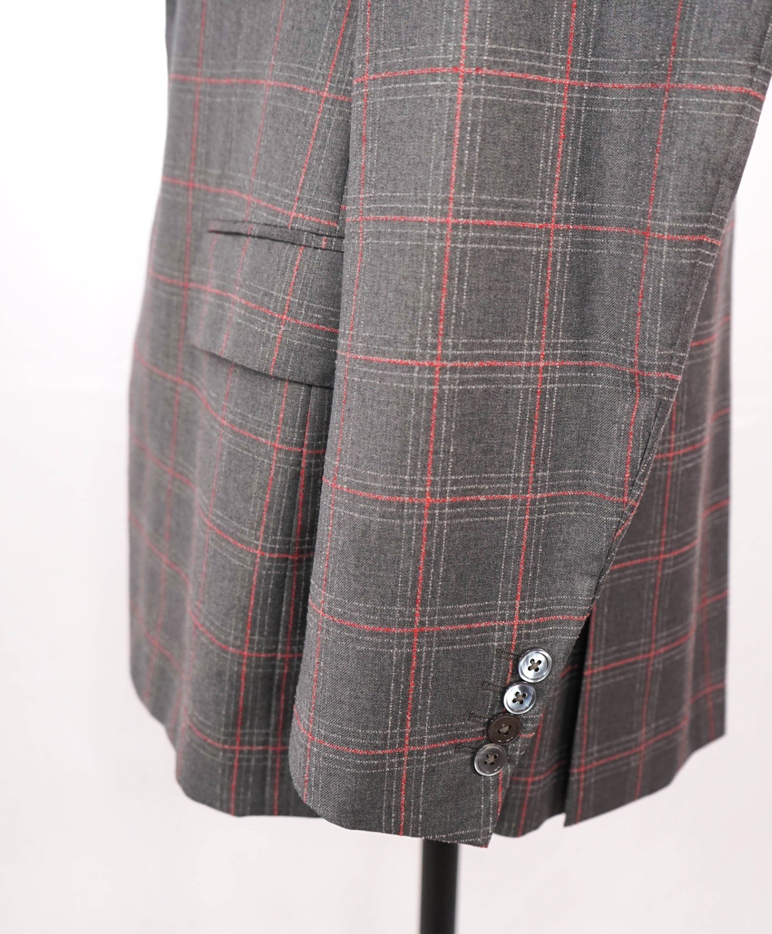 $4,250 ISAIA - Gray/Red Textured Plaid Wool Suit - 42L
