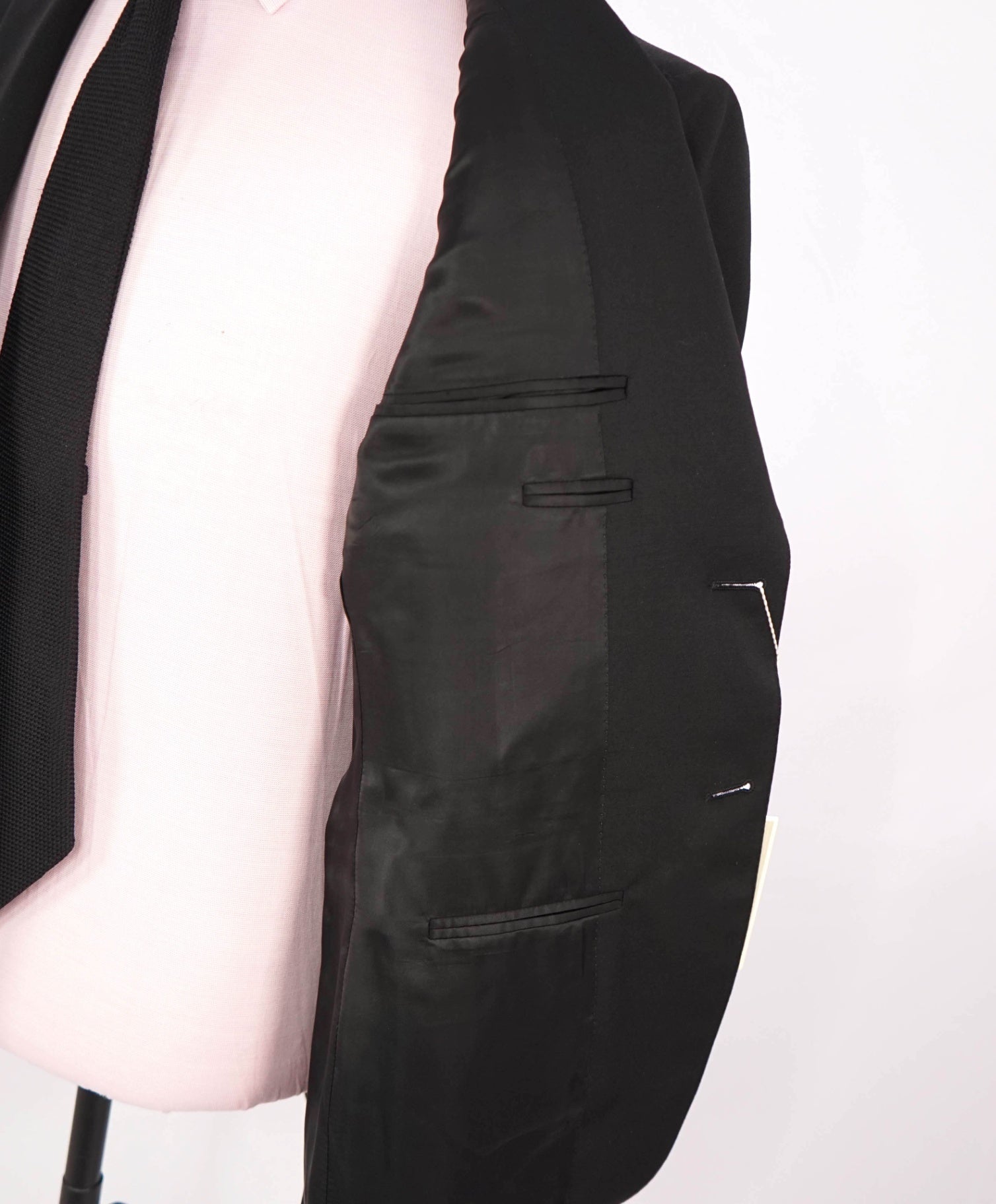 $2,795 CANALI - Solid Black Pure Wool Suit - 36S