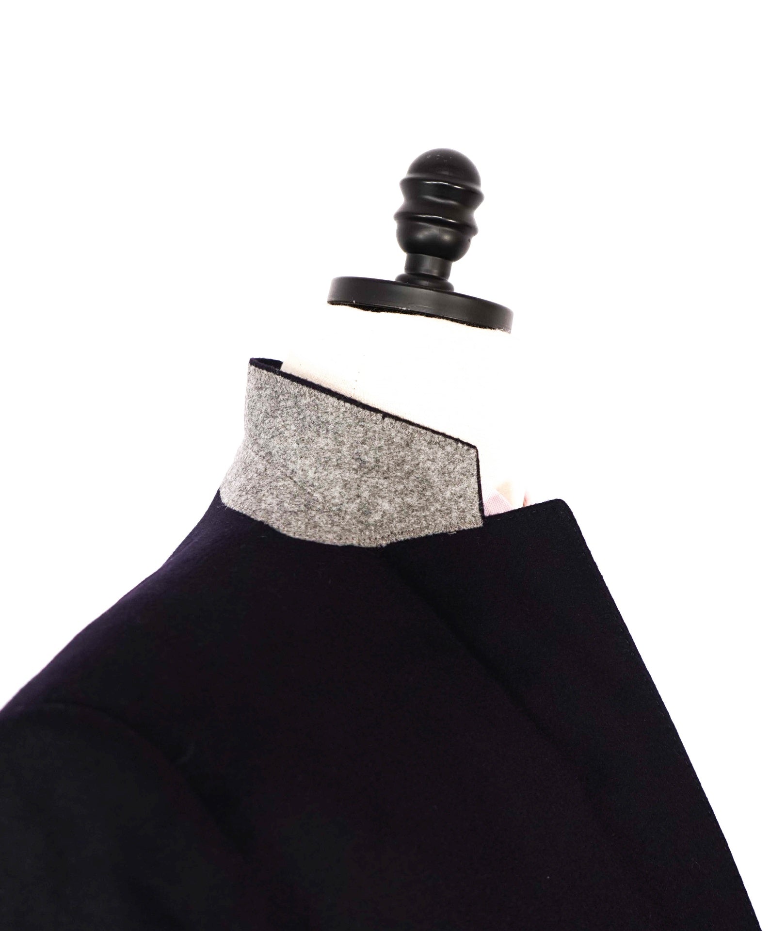 $1,295 SAKS FIFTH AVENUE - Navy 100% Pure Cashmere Blazer - 44R