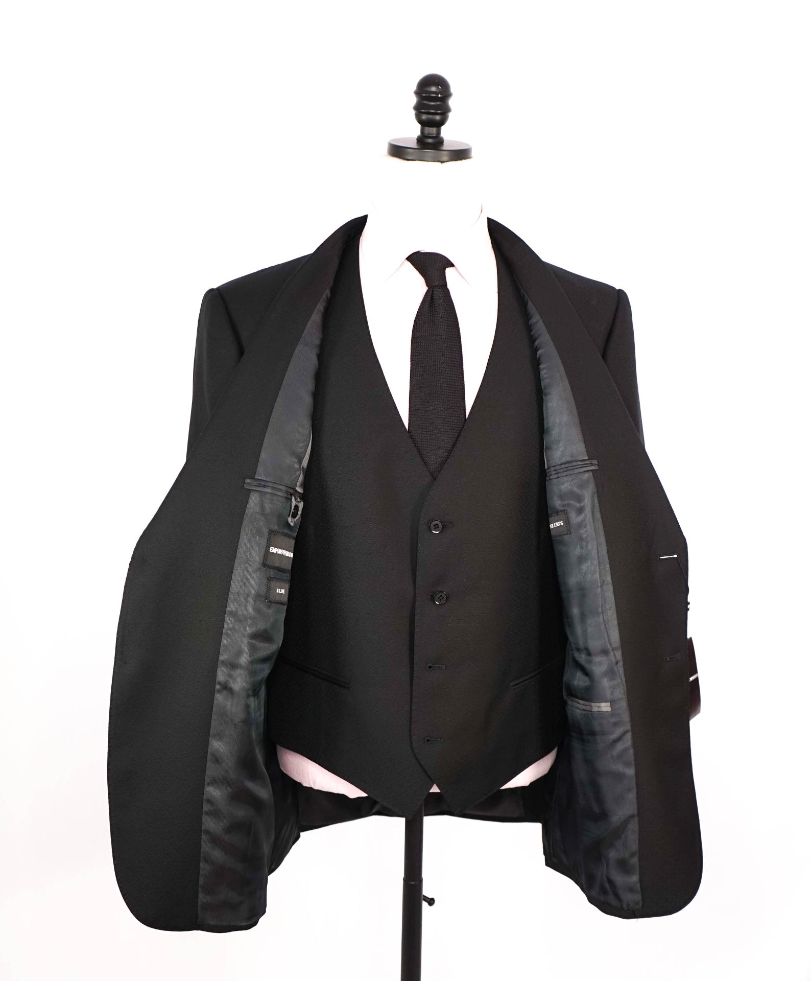 $2,495 EMPORIO ARMANI - Textured Black 3-Piece Suit - 46R