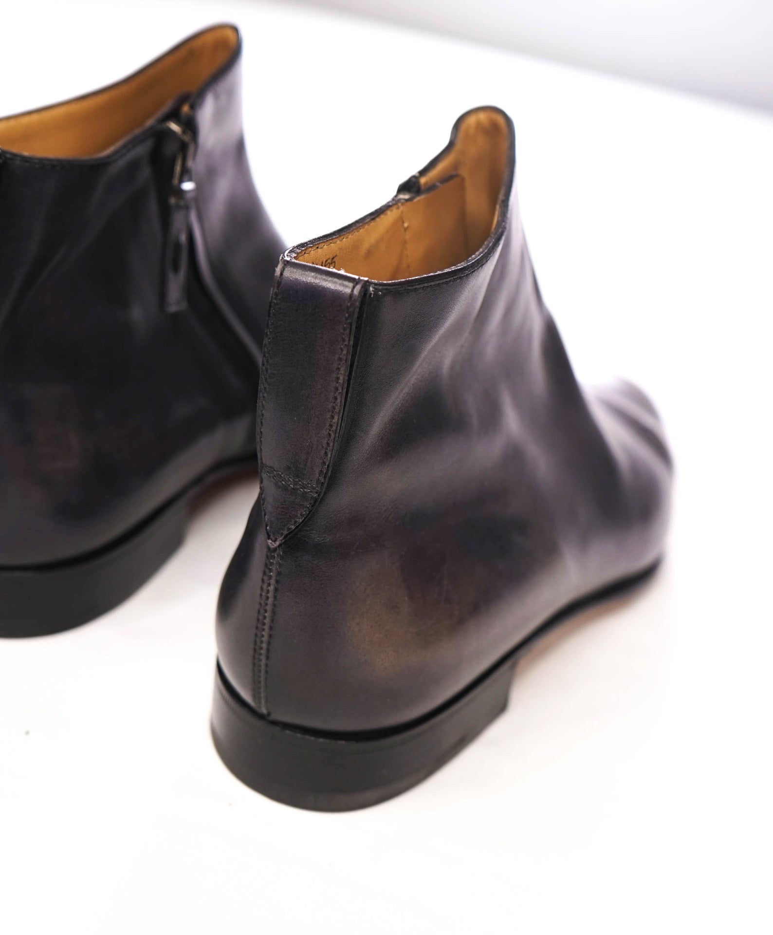 $2,790 BERLUTI - Distressed Gray Leather Zip-up Ankle Boots - US 9 (8UK)