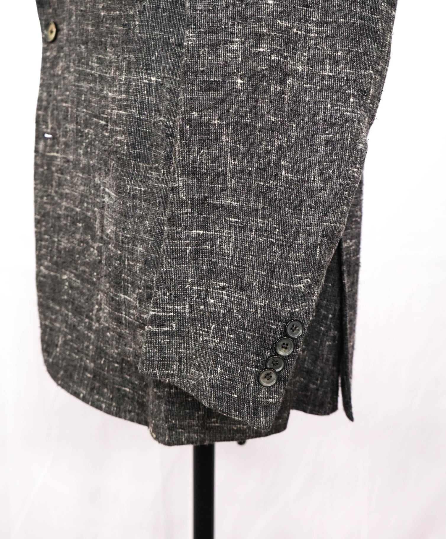 $4,500 ISAIA - Gray Wool/Silk/Cotton Fleck White Gray Blazer - 40R