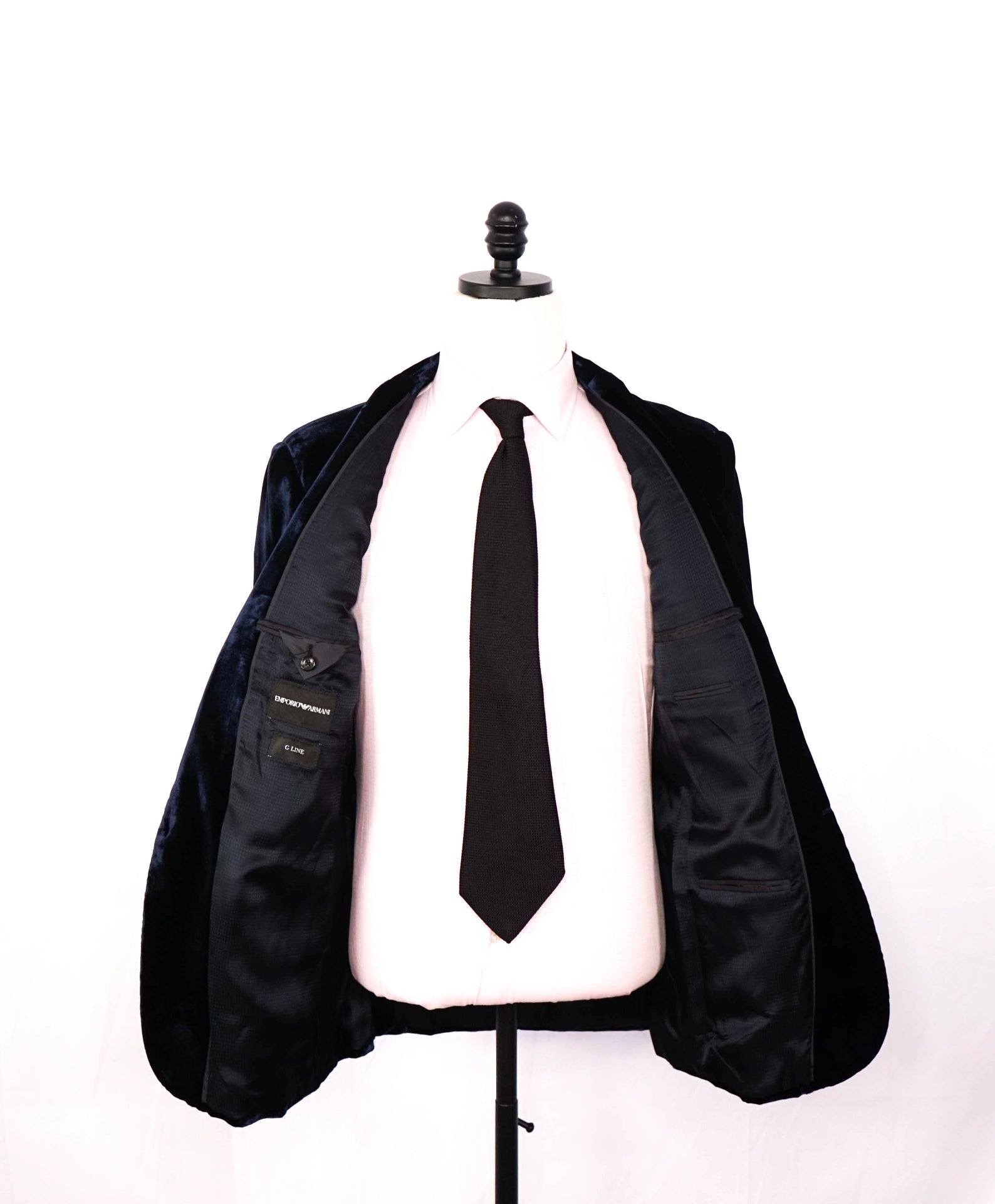 $2,995 EMPORIO ARMANI - Navy Blue Velvet "G LINE" Blazer - 40R