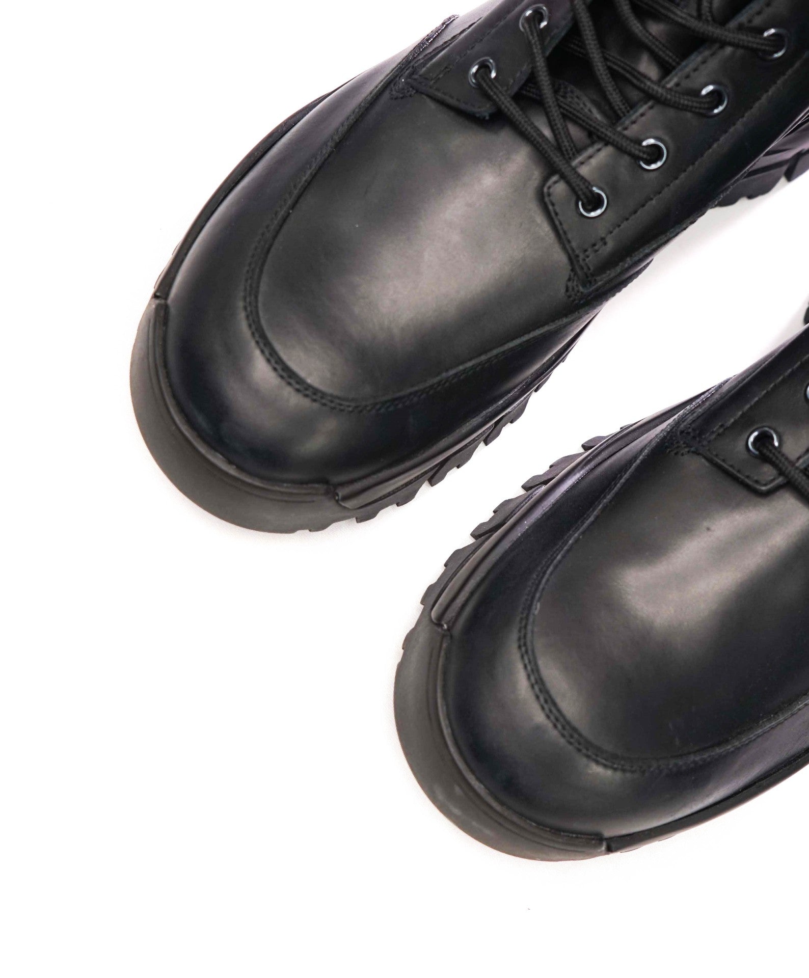 $975 TOD'S - Black Leather Ankle Boots - US 13.5 (12.5UK)
