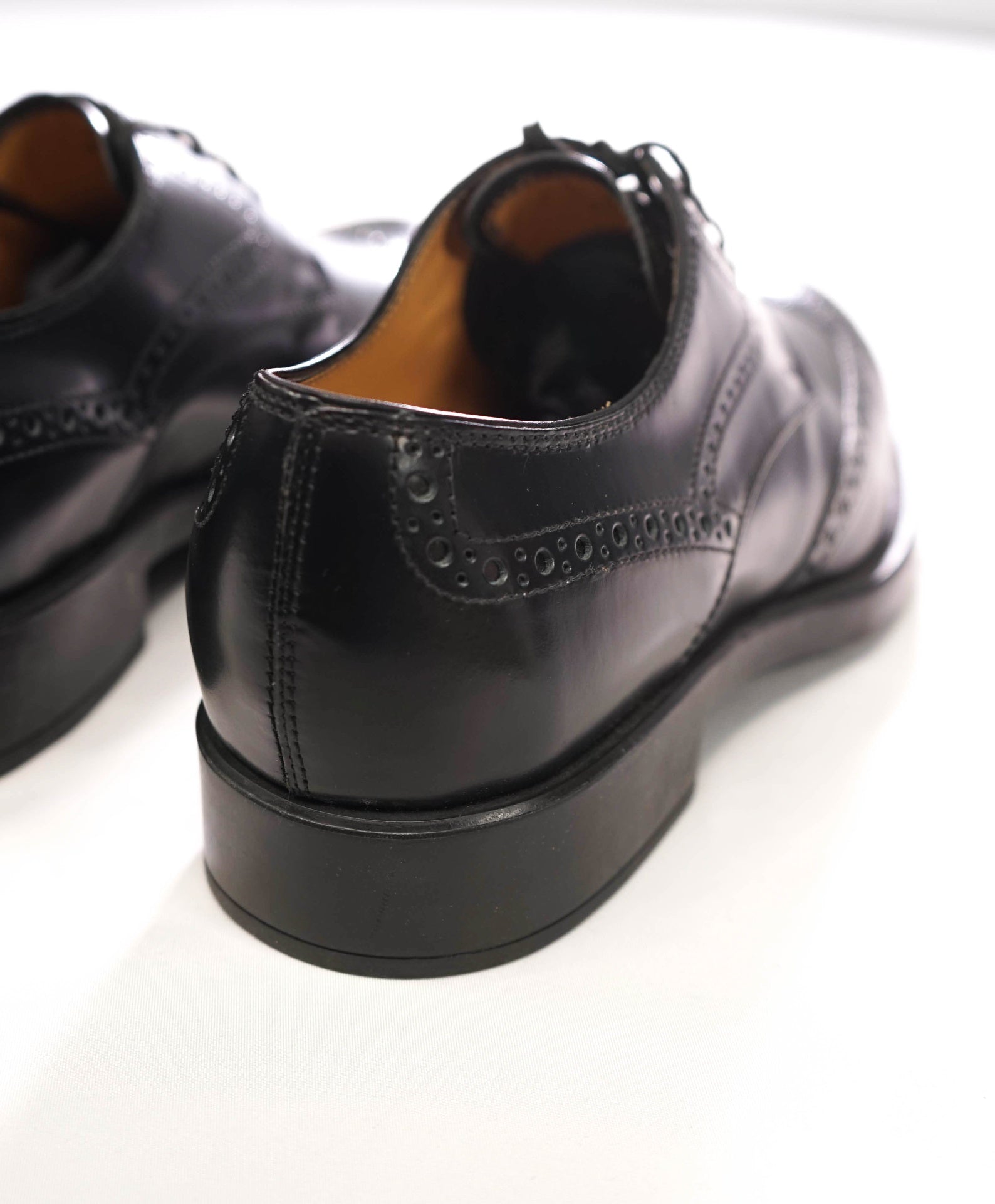 $750 TOD'S - Black Leather Wingtip Derby - US 9.5 (UK 8.5)