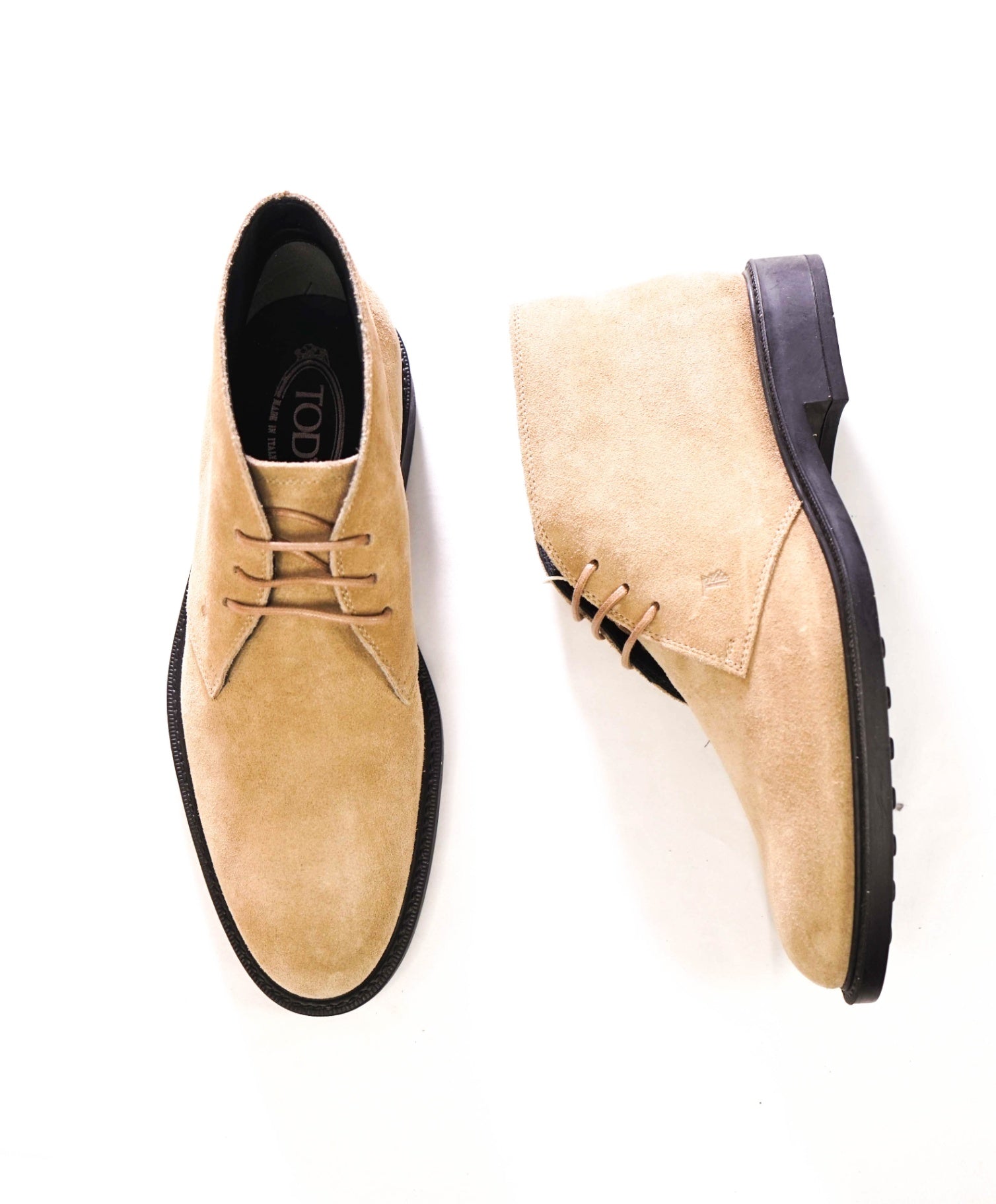 $825 TOD'S - Tan Suede Chukka Boots - US 9 (8UK)