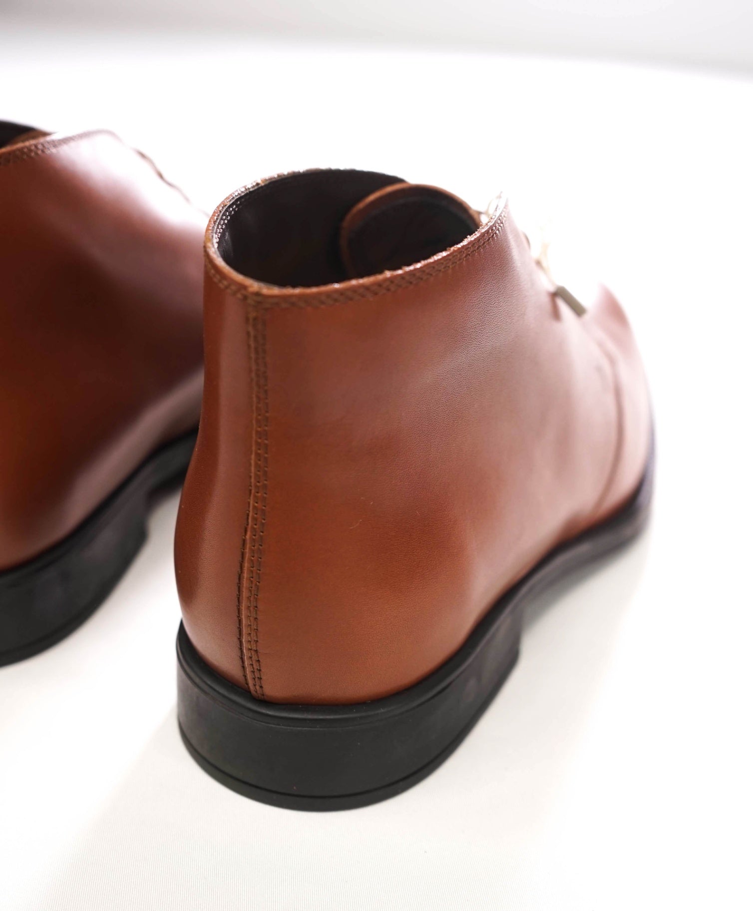 $825 TOD'S - Brown Leather Chukka Boots - US 8 (7UK)