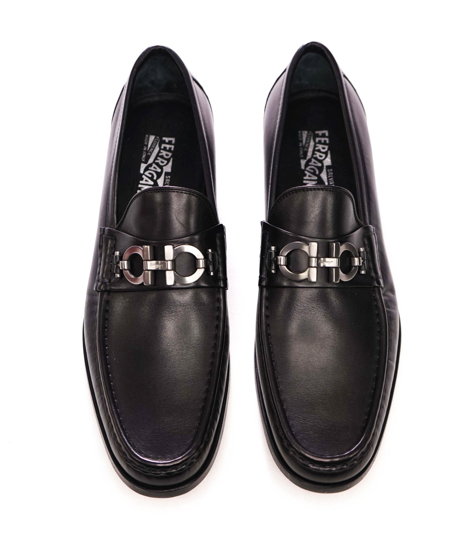 $850 FERRAGAMO - Black Leather "RICH" Loafers - 11 D