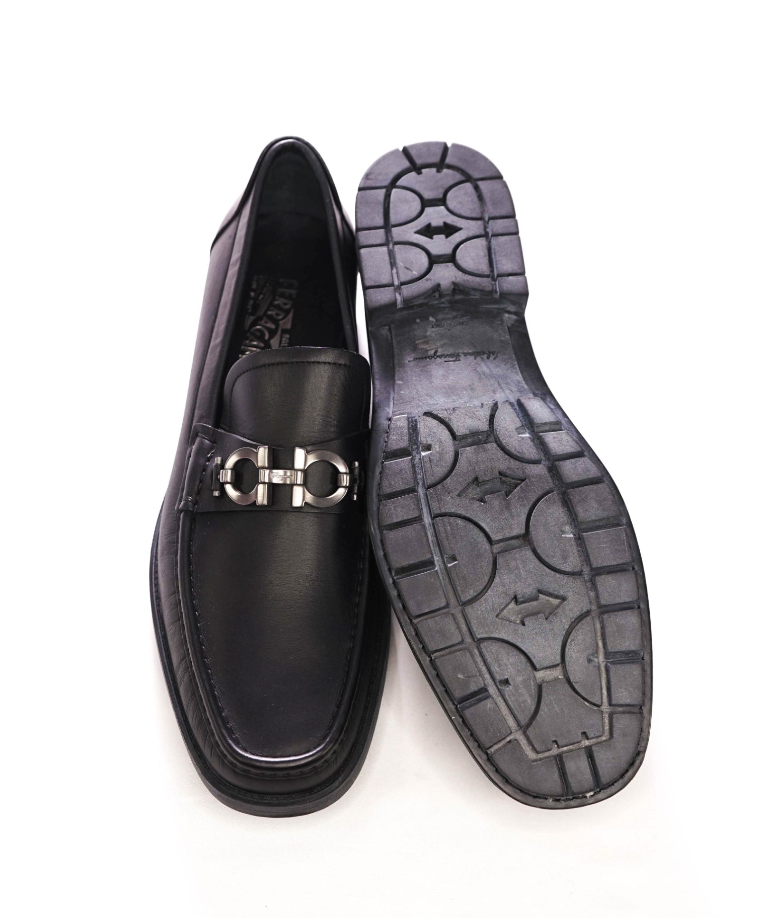 $850 FERRAGAMO - "MASTER" Black Lug Sole Gancini Loafer - 11 D