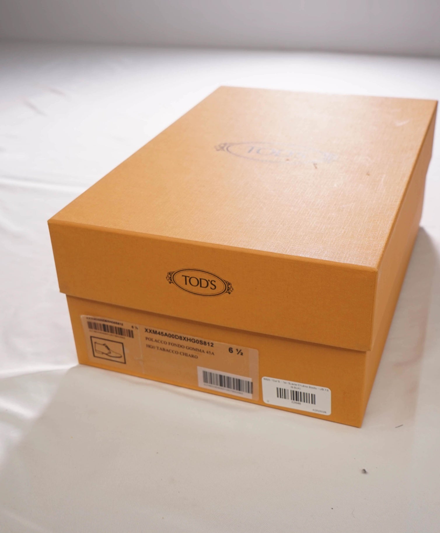 $825 TOD'S - Tan Suede Chukka Boots - US 7.5 (6.5UK)