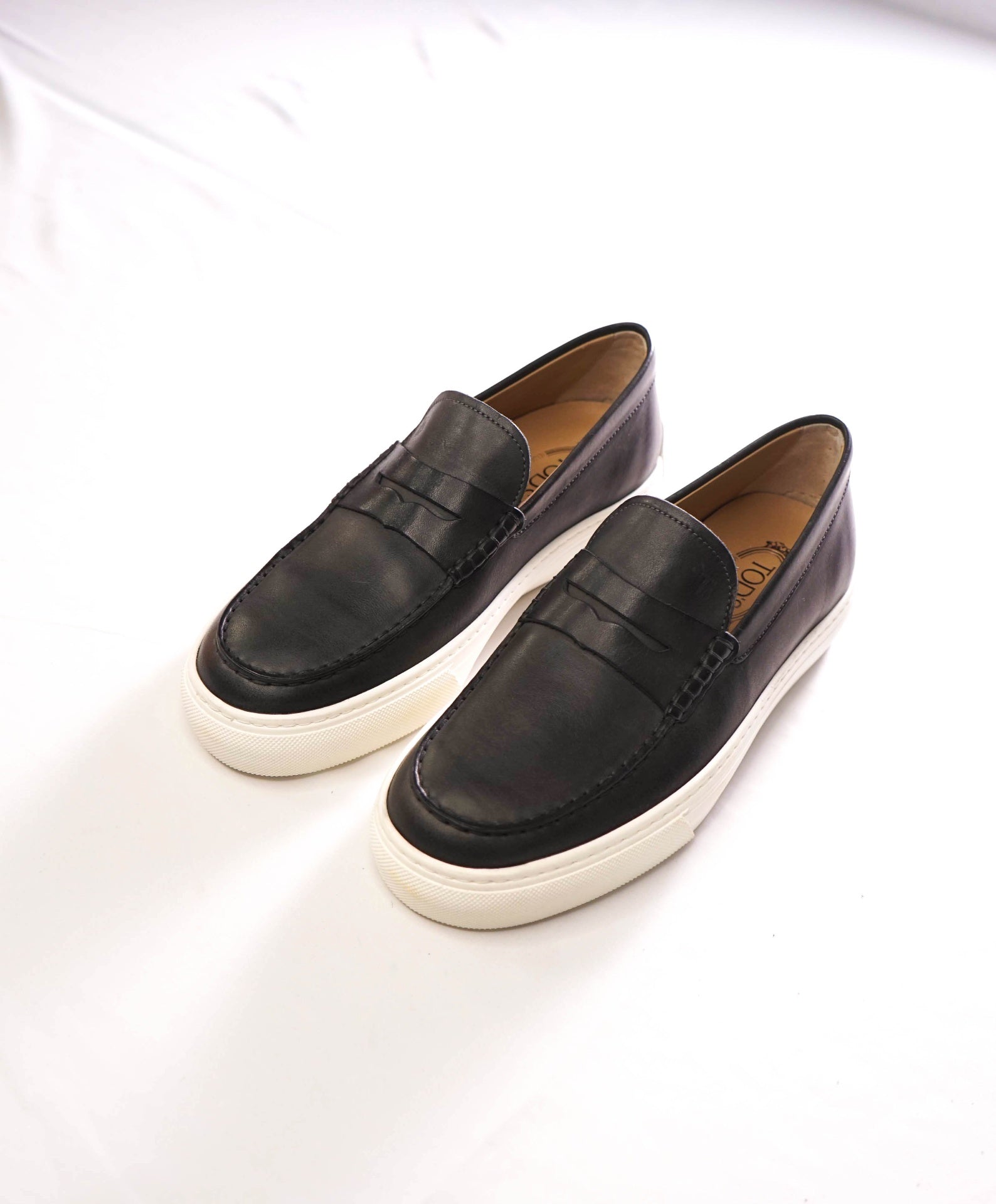 $975 TOD'S - Gray Leather Penny Loafers - US 8.5 (7.5UK)