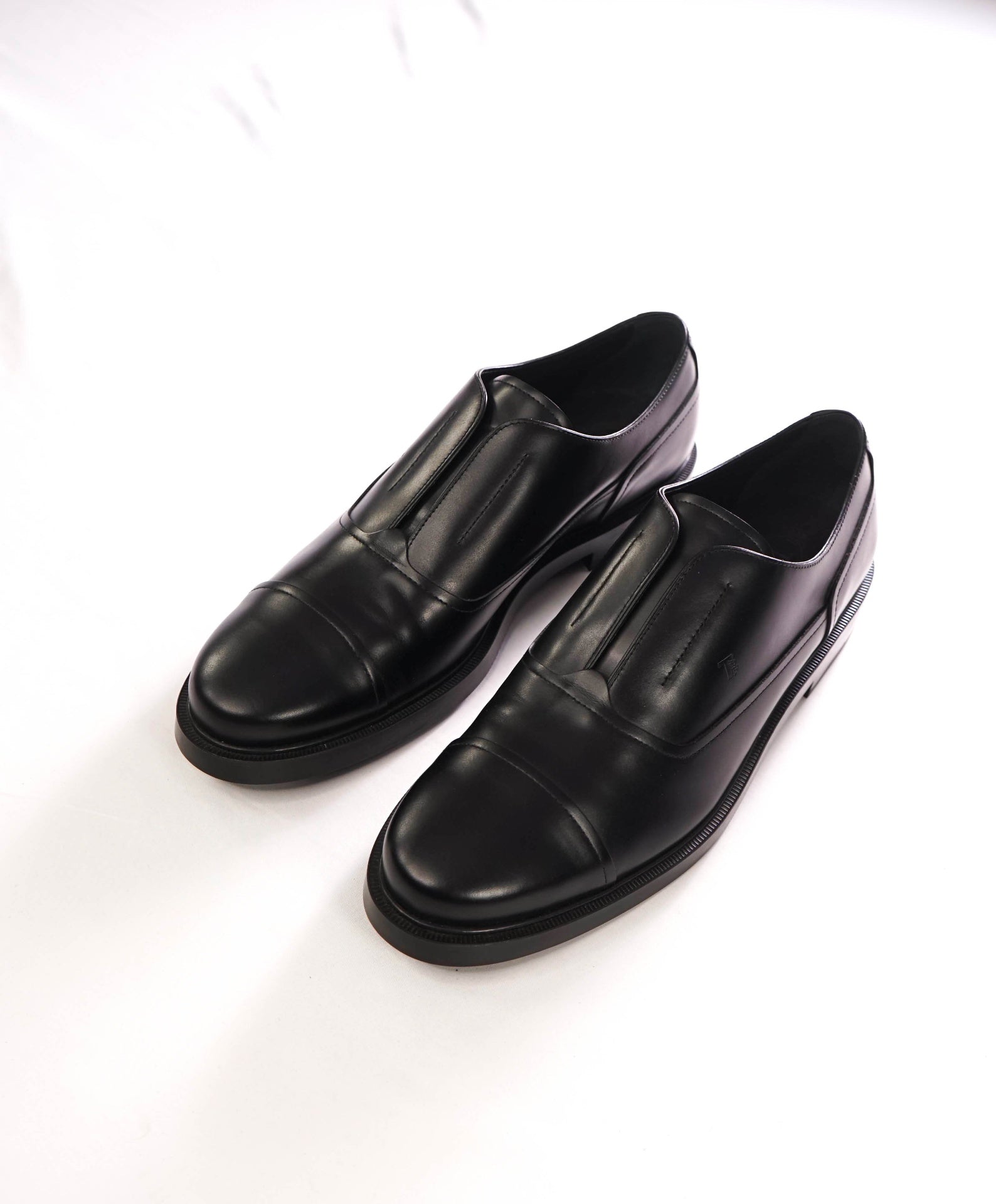 $650 TOD'S - Black Leather Loafers - US 12 (UK11)
